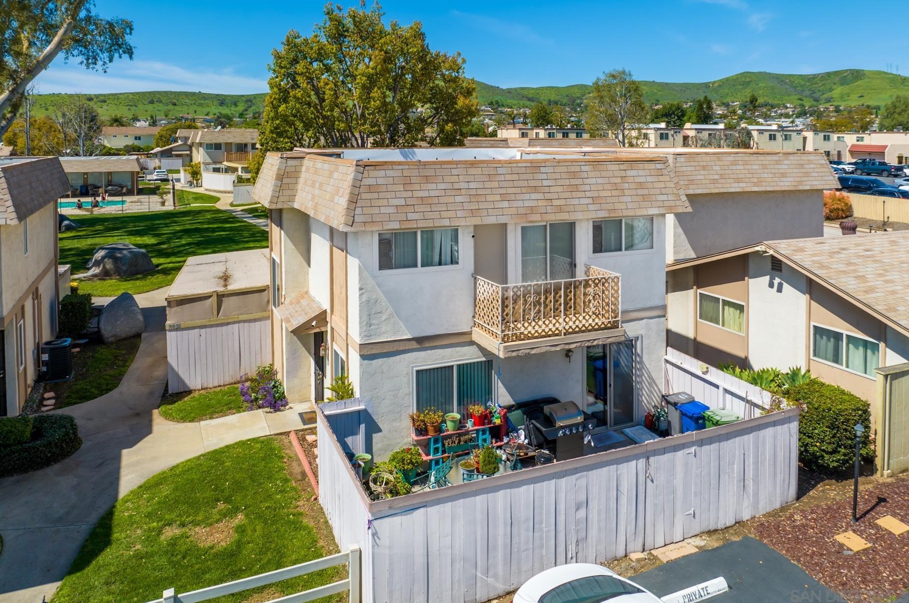 10030 Santana Ranch Ln, Santee, CA 92071
