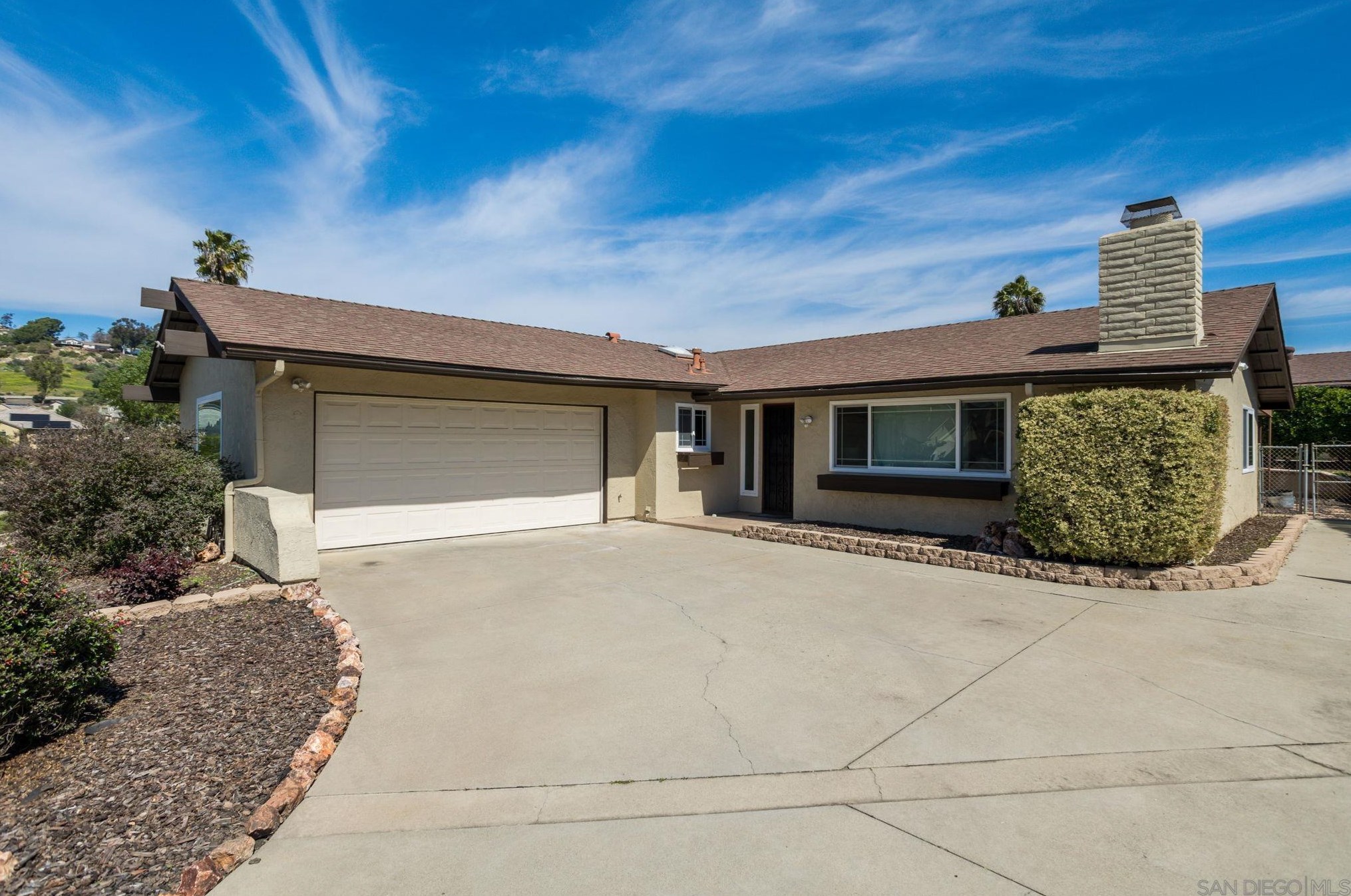 1331 La Mirada Way, Escondido, CA 92026-1719