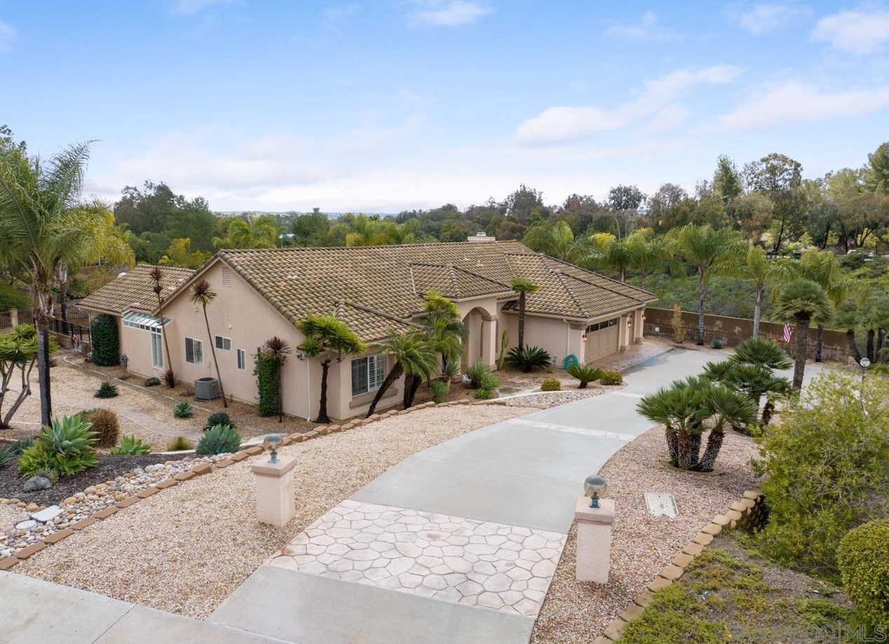 12245 Malabar Dr, Poway, CA 92064-2433