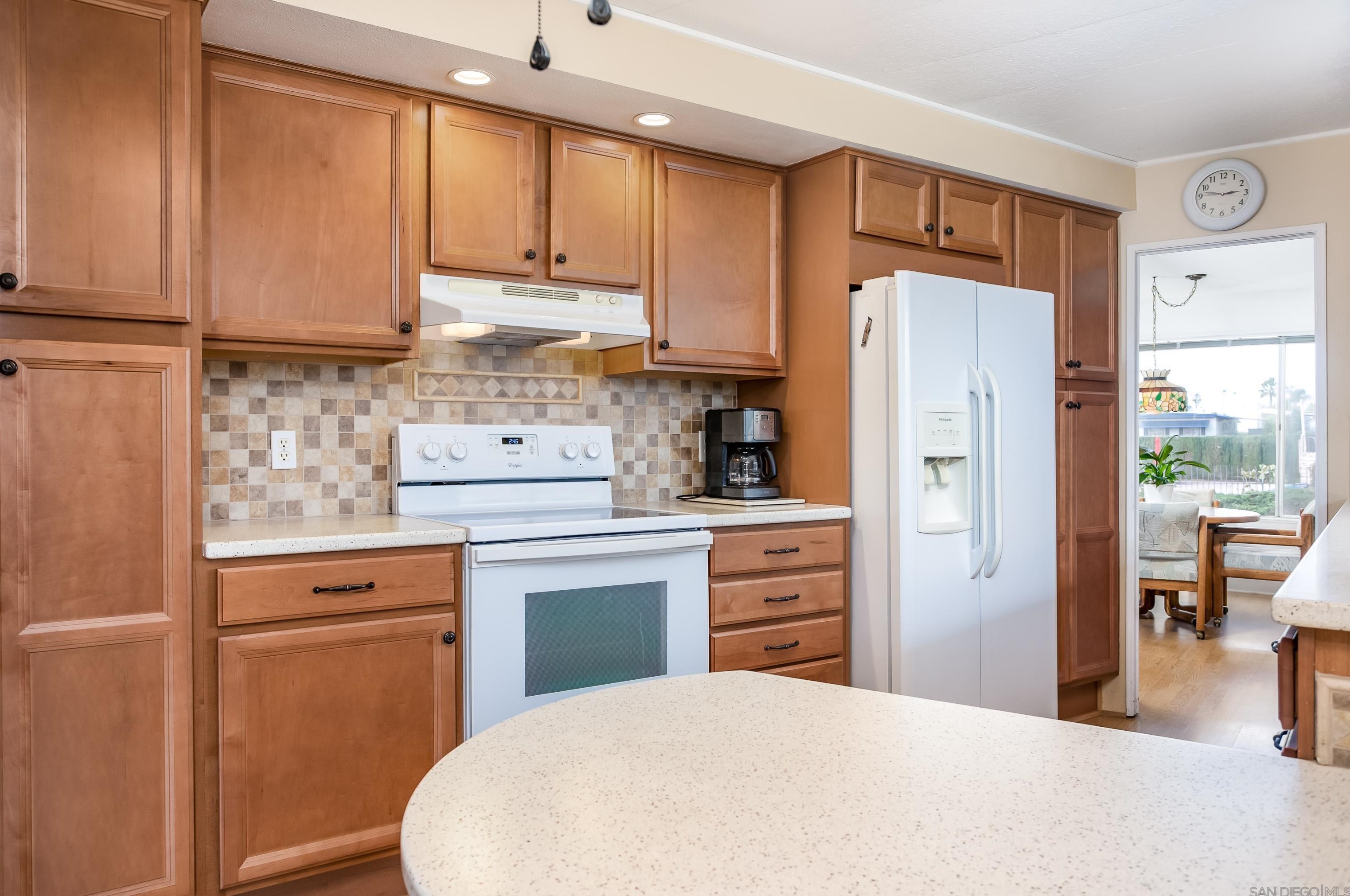 1010 E Bobier Dr Spc 170, Vista, CA 92084