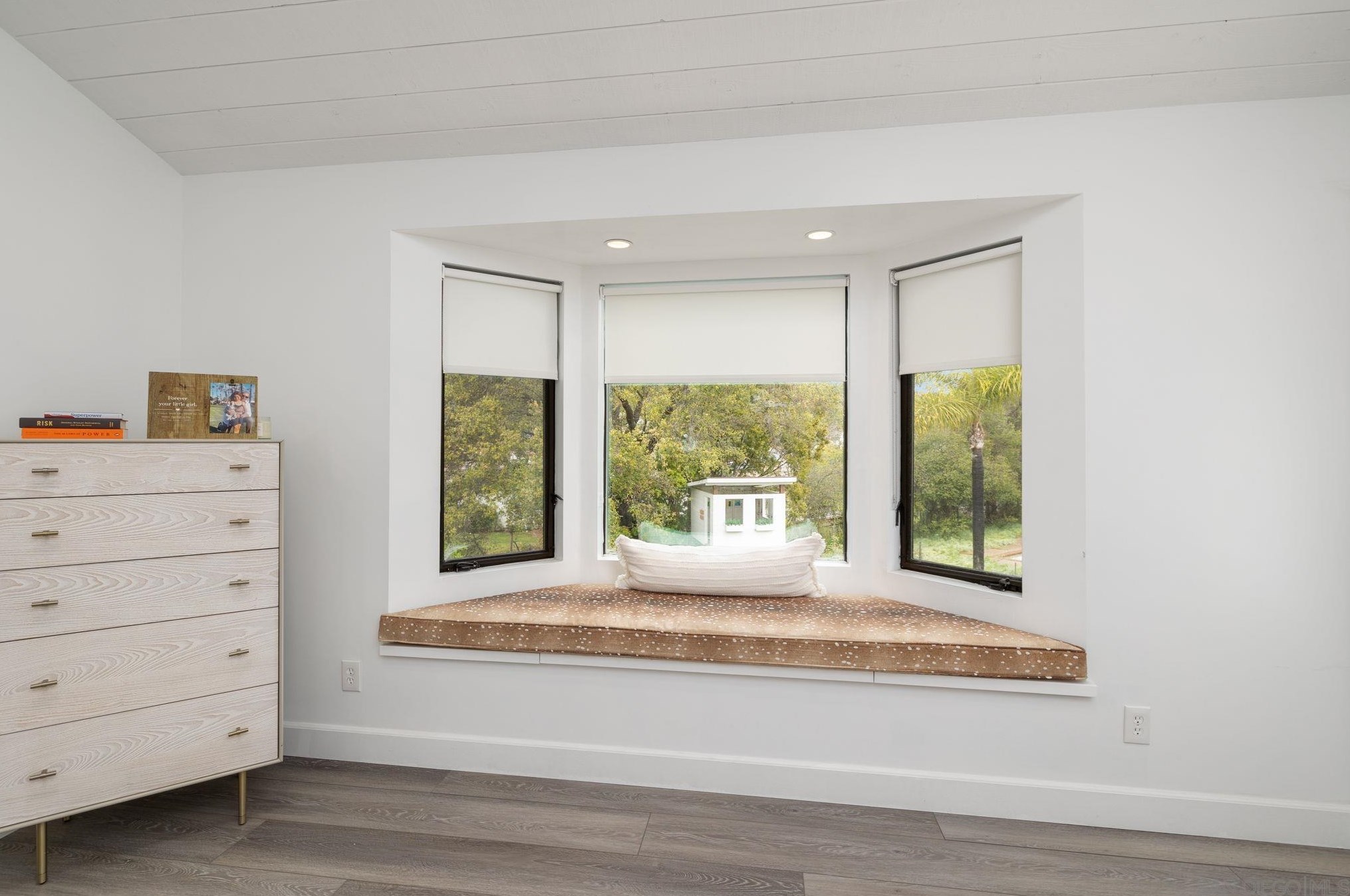 3550 Laketree Dr, Fallbrook CA  92028-8881 exterior