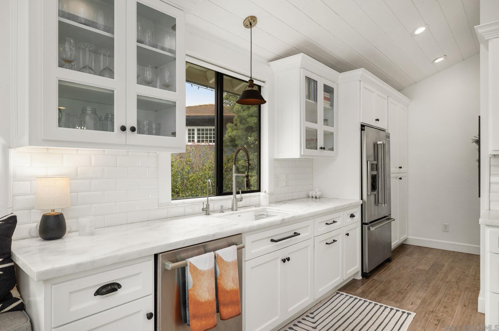 3550 Laketree Dr, Fallbrook CA  92028-8881 exterior