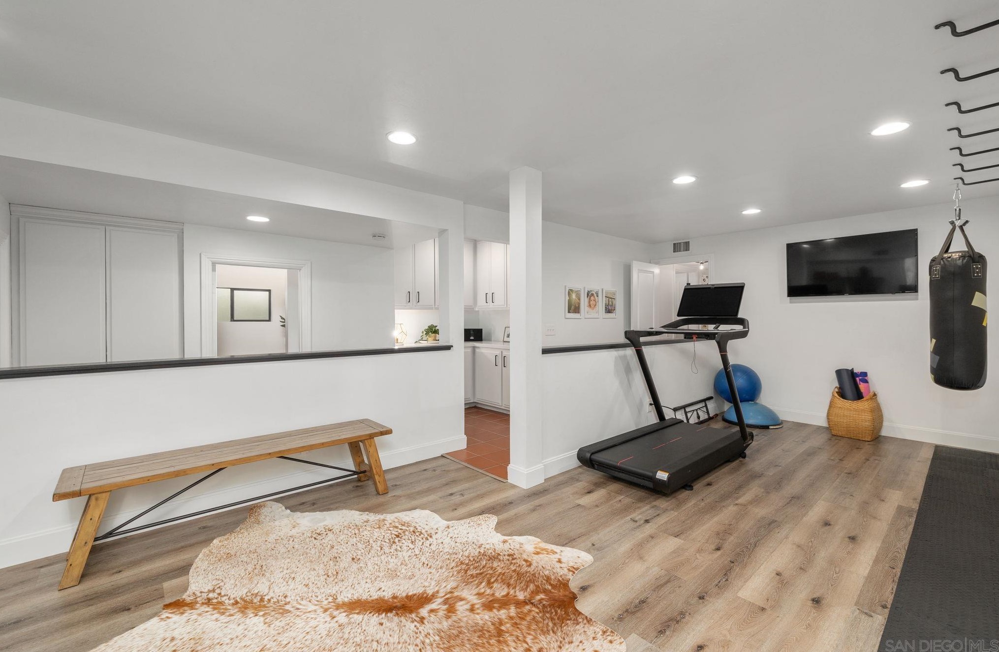 3550 Laketree Dr, Fallbrook CA  92028-8881 exterior