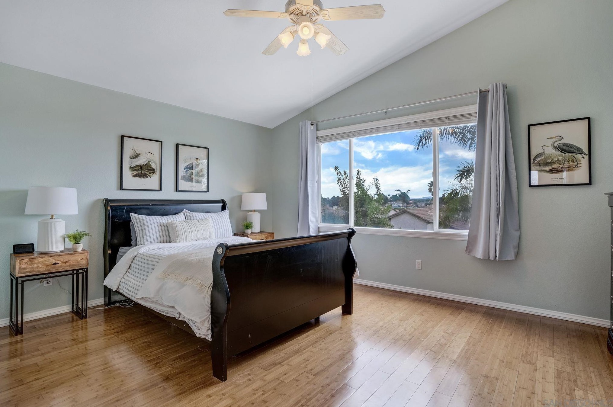 1080 Camino Del Sol, Chula Vista CA  91910-7063 exterior