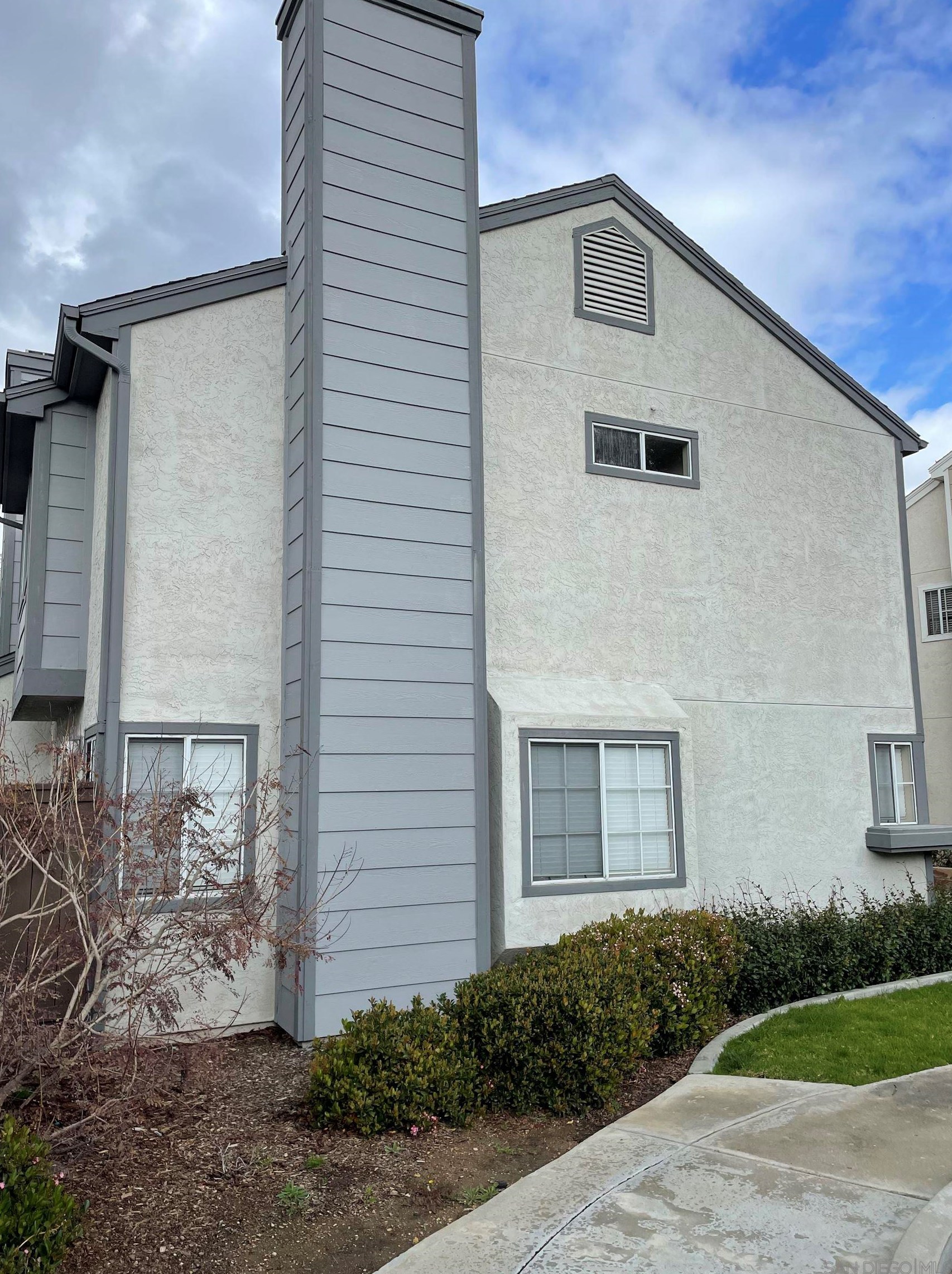 8953 Arlingdale Way, Spring Valley, CA 91977-3354