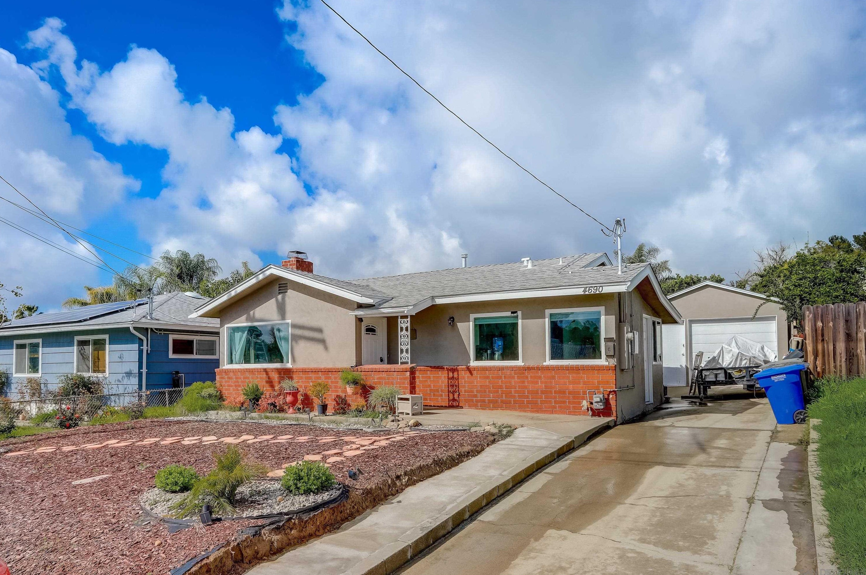 4690 Harbinson Ave, La Mesa, CA 91942