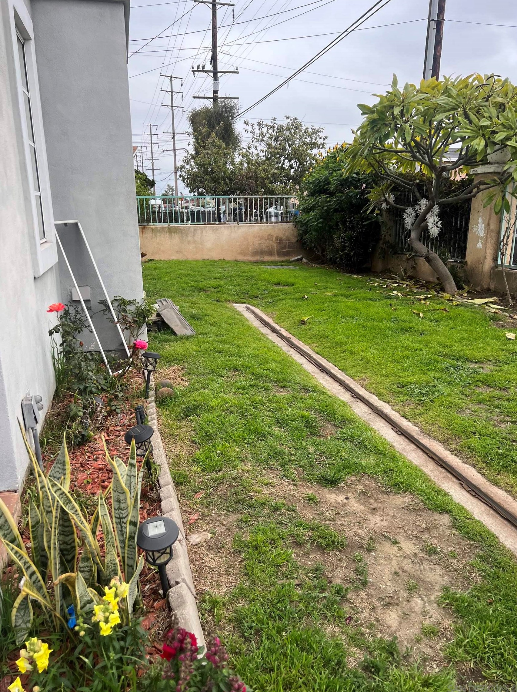 4415 Clara St Unit J J, Bell, CA 90201