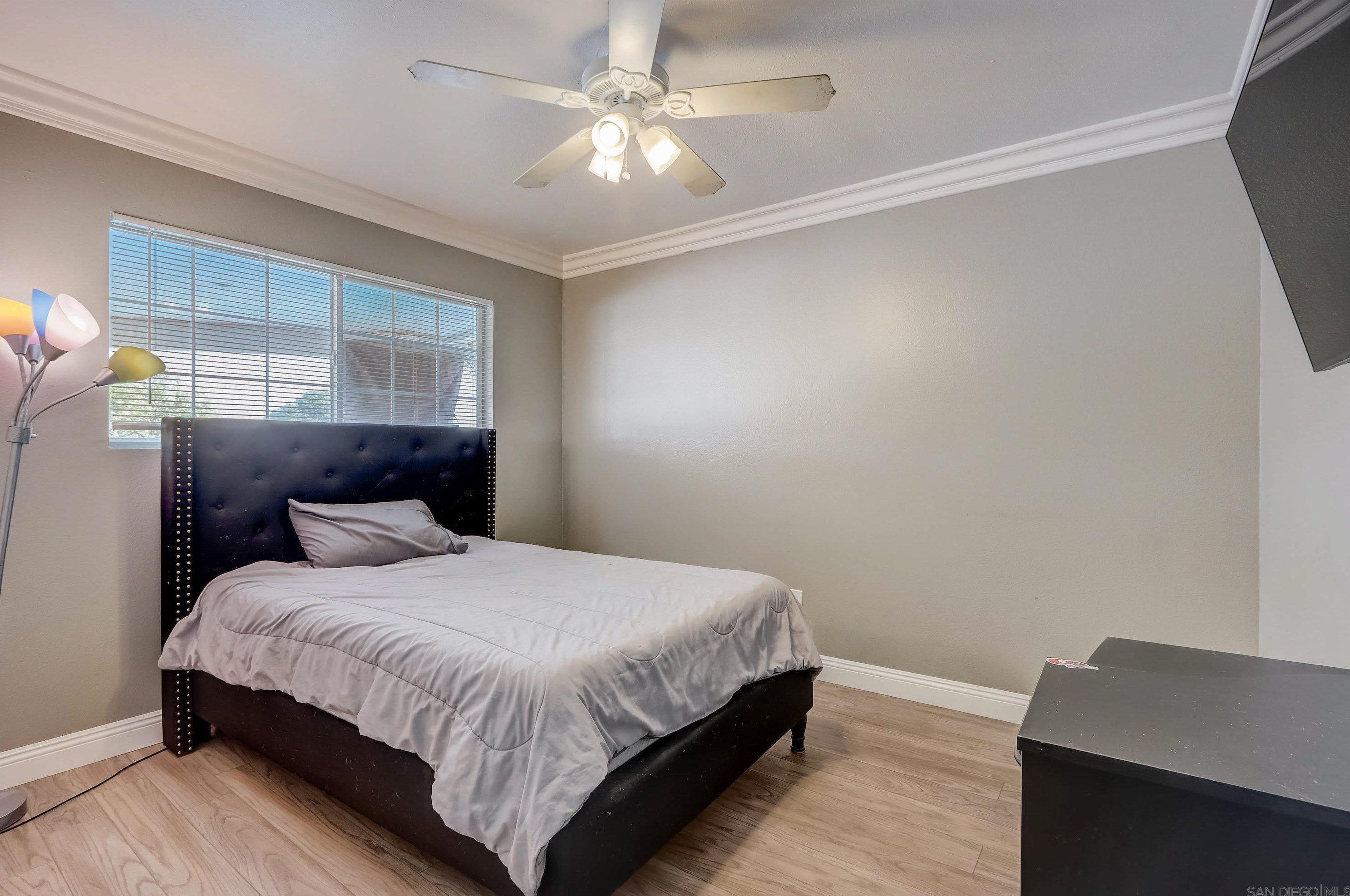 1459 Hilltop Dr, Chula Vista CA  91911-5214 exterior