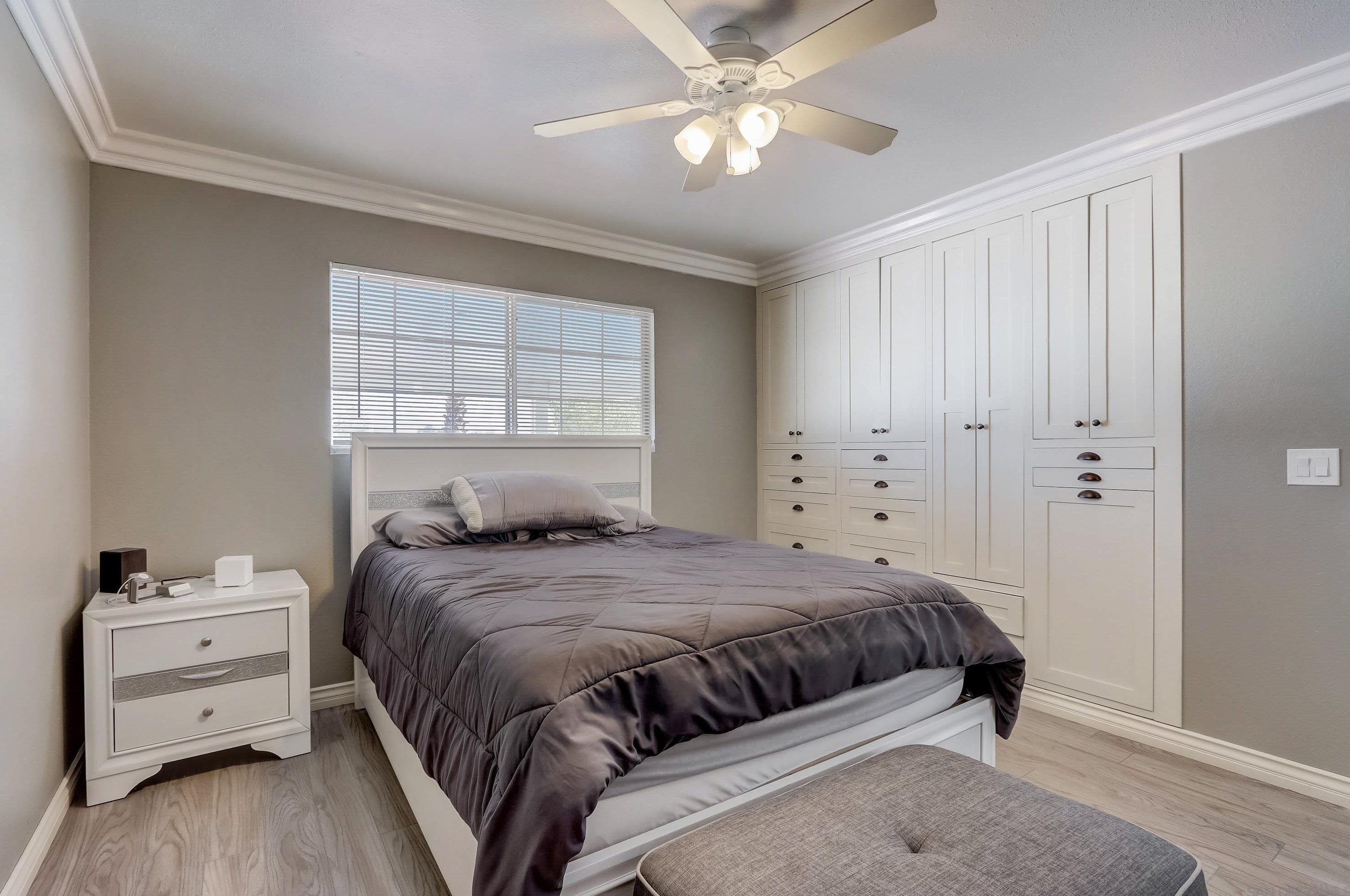 1459 Hilltop Dr, Chula Vista CA  91911-5214 exterior