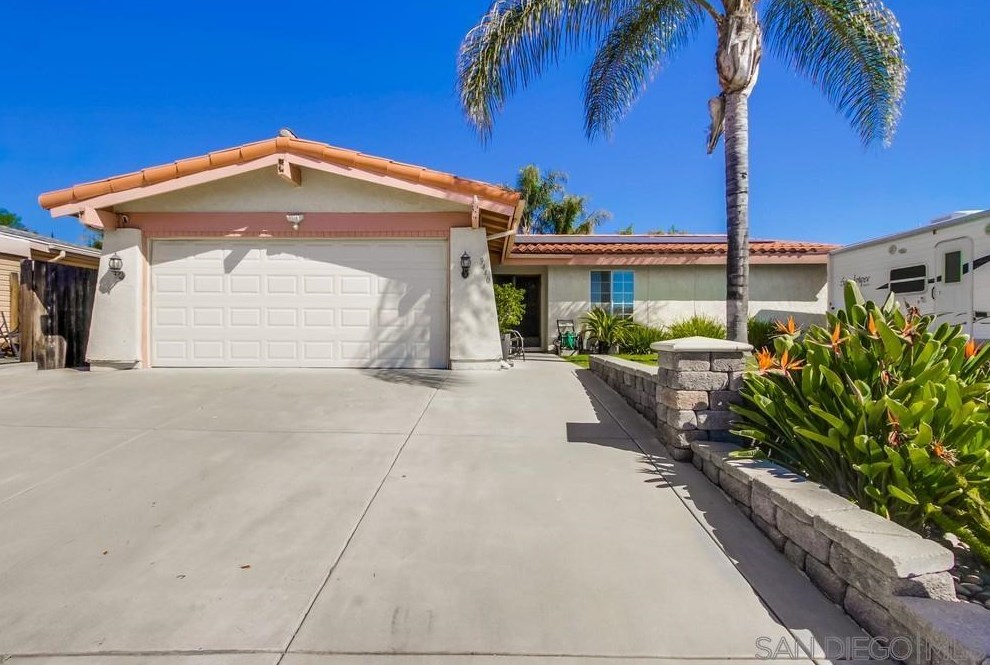 9440 Leticia Dr, Santee, CA 92071-2248