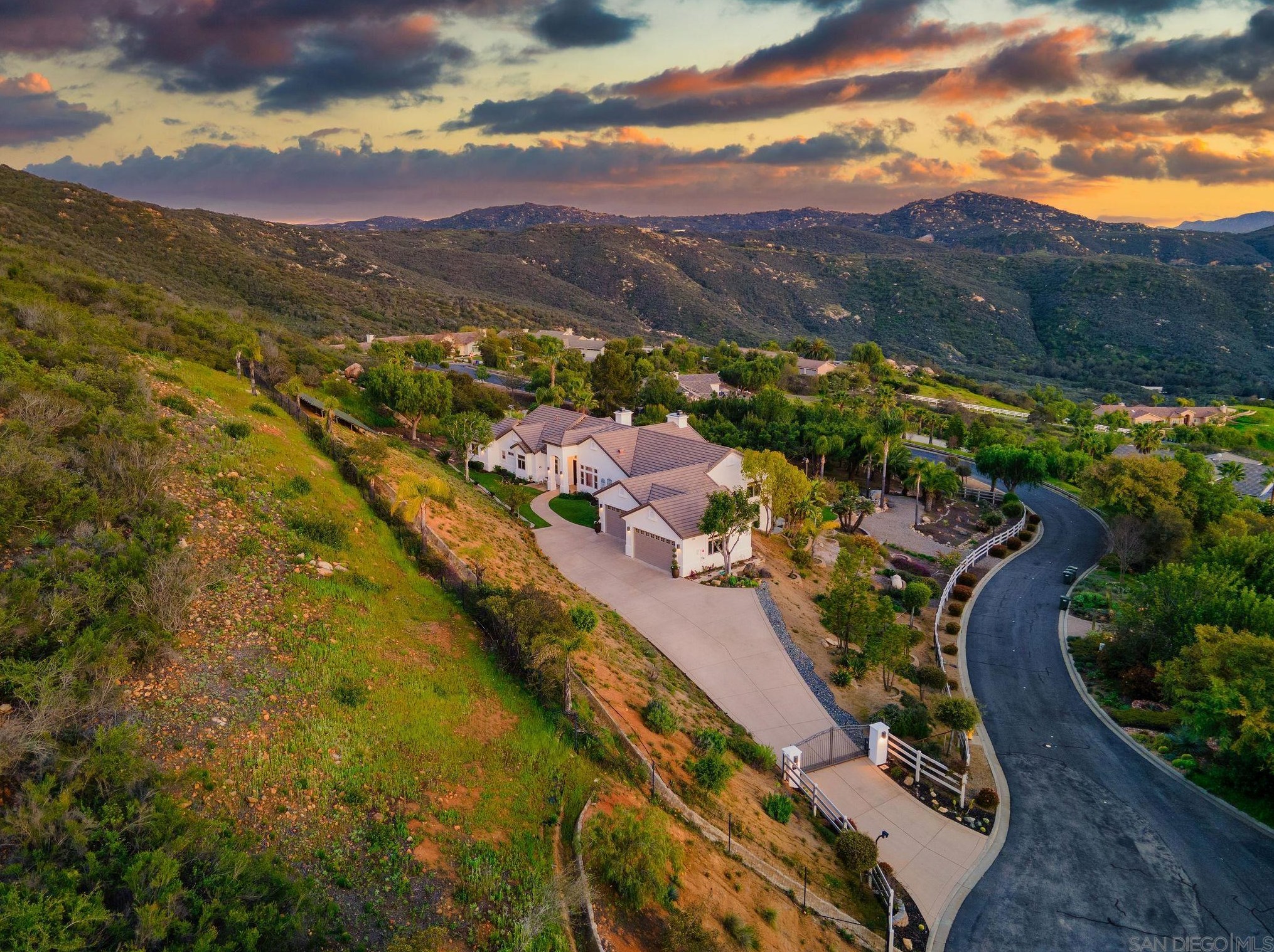 14220 Ridge Oak Pl, Valley Center, CA 92082