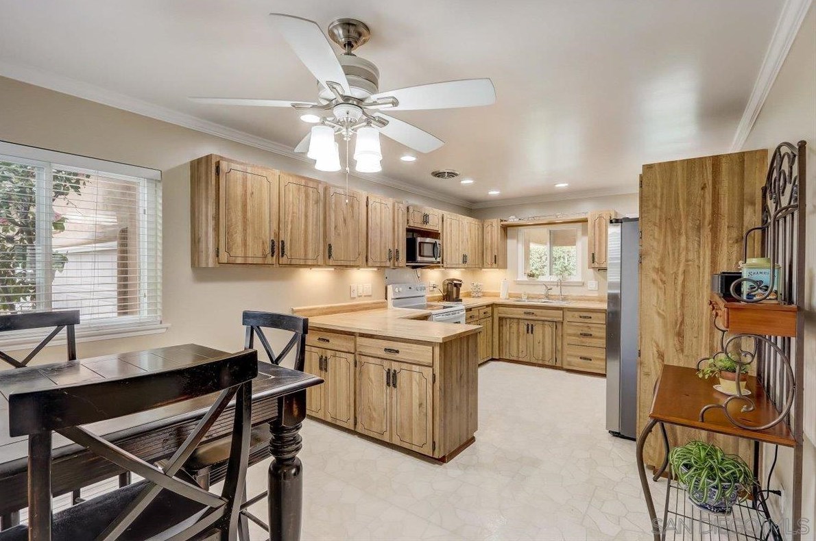 7985 Michelle Dr, La Mesa, CA 91942