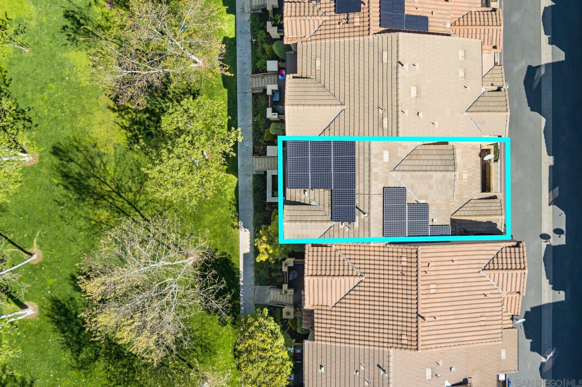 10120 Star Magnolia Ln, Santee CA  92071-7217 exterior