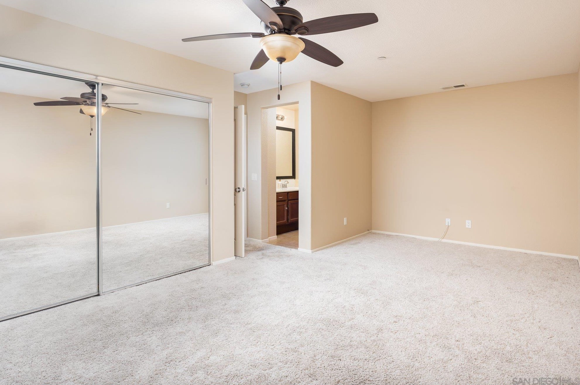 10120 Star Magnolia Ln, Santee CA  92071-7217 exterior