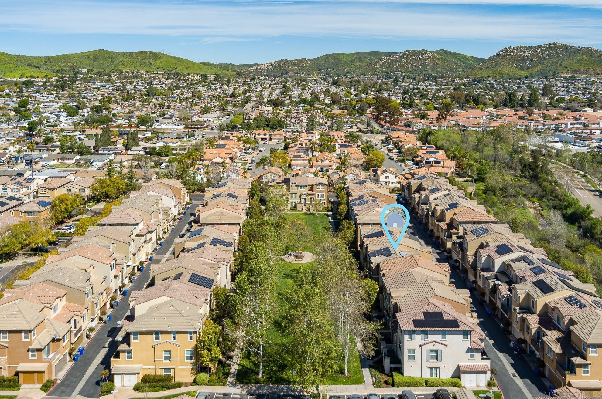 10120 Star Magnolia Ln, Santee CA  92071-7217 exterior