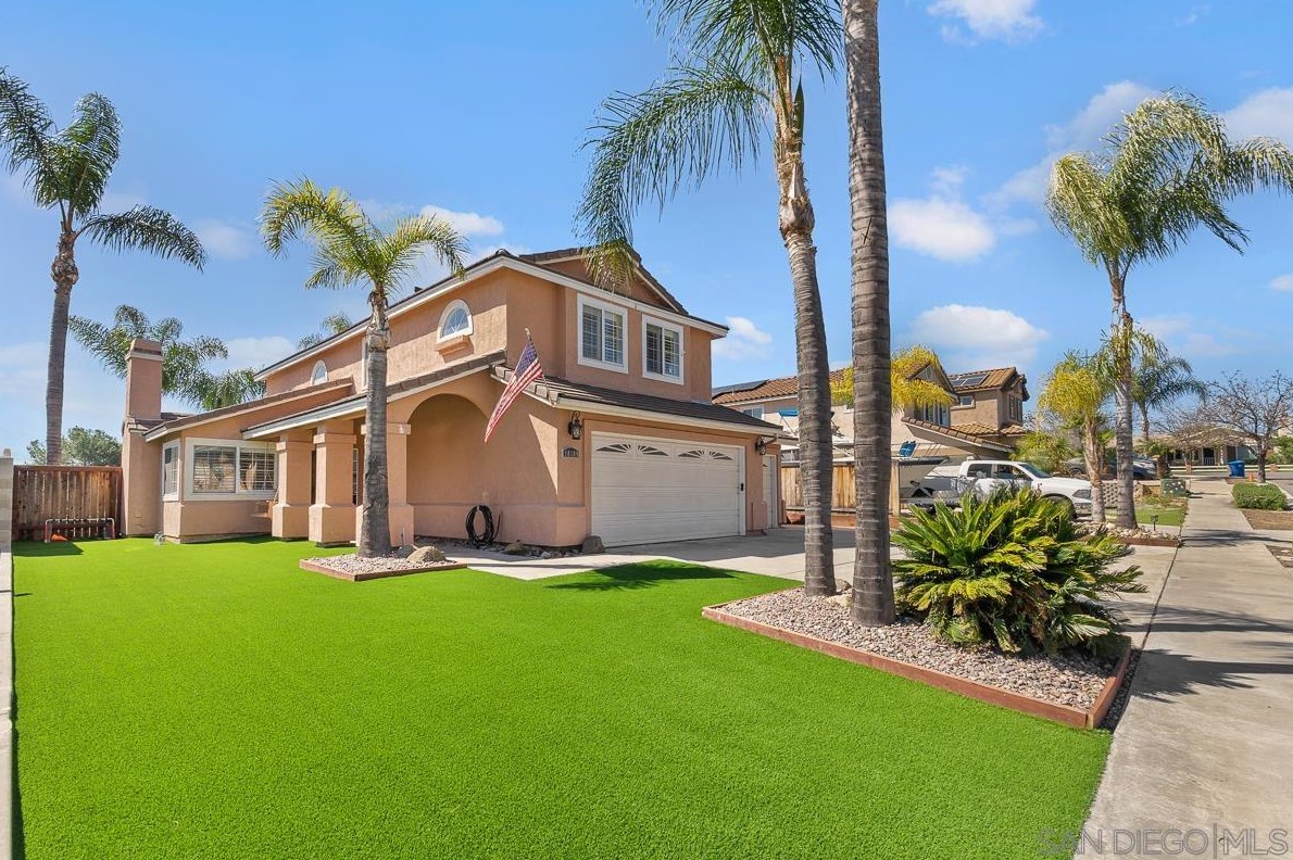 10109 Country Scenes Ct, Santee, CA 92071-1560