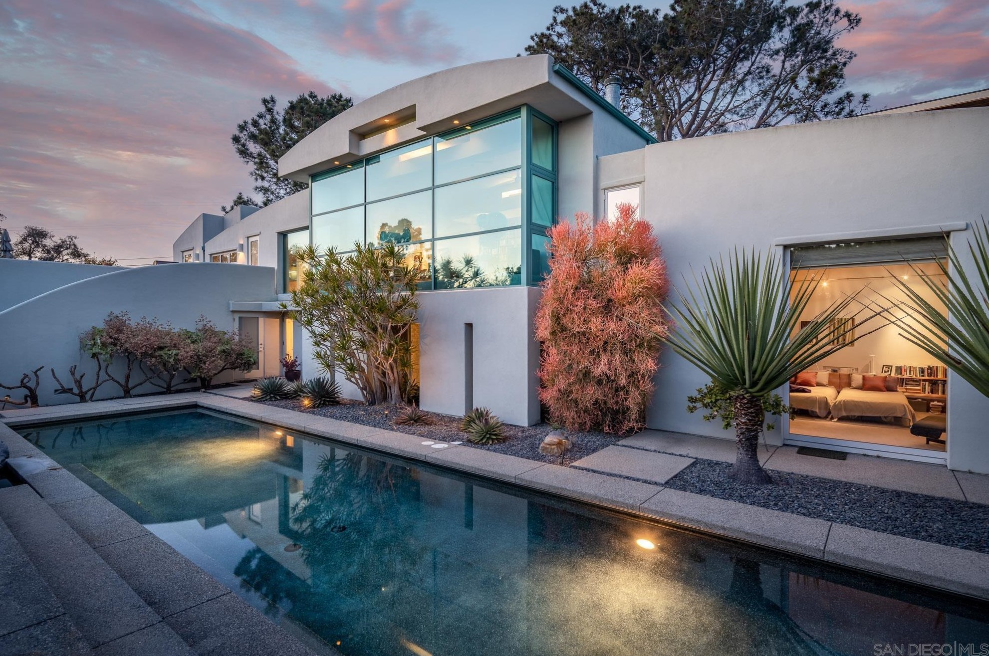 1227 Umatilla St, Del Mar, CA 92014