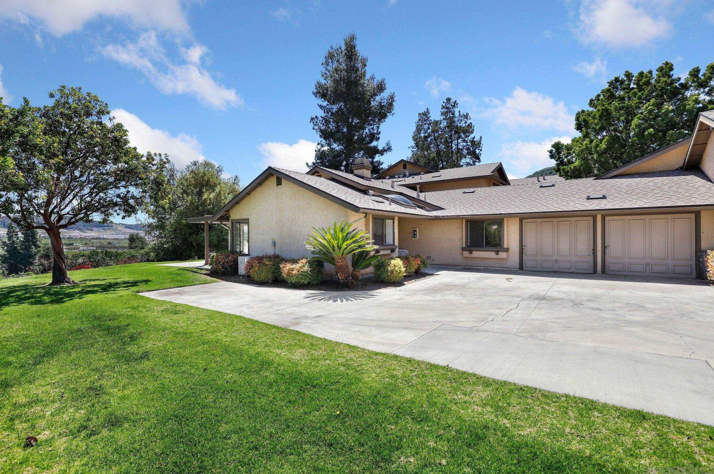 1666 Pala Lake Dr, Fallbrook, CA 92028-4911