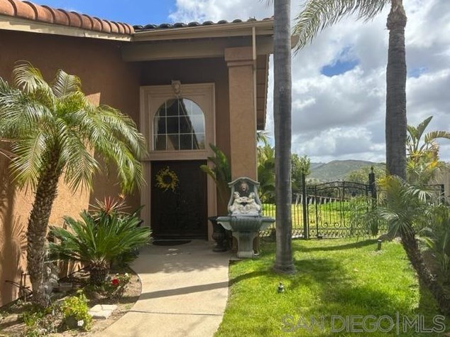 2392 Prince Edward Ct, El Cajon, CA 92019