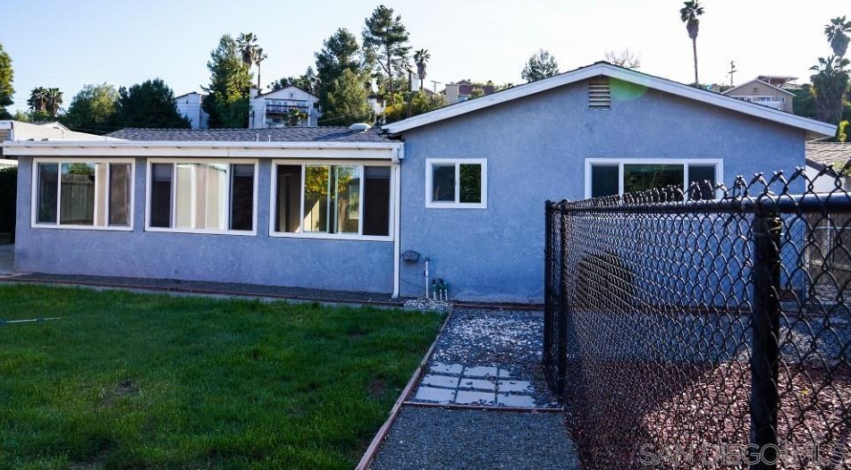 1037 Osage Dr, Spring Valley CA  91977-4750 exterior