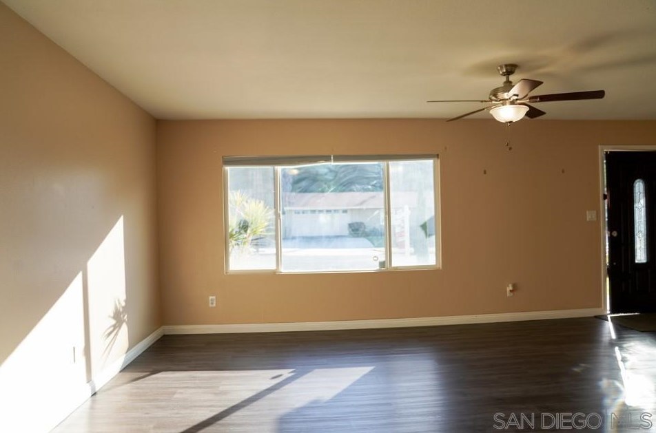 1037 Osage Dr, Spring Valley CA  91977-4750 exterior