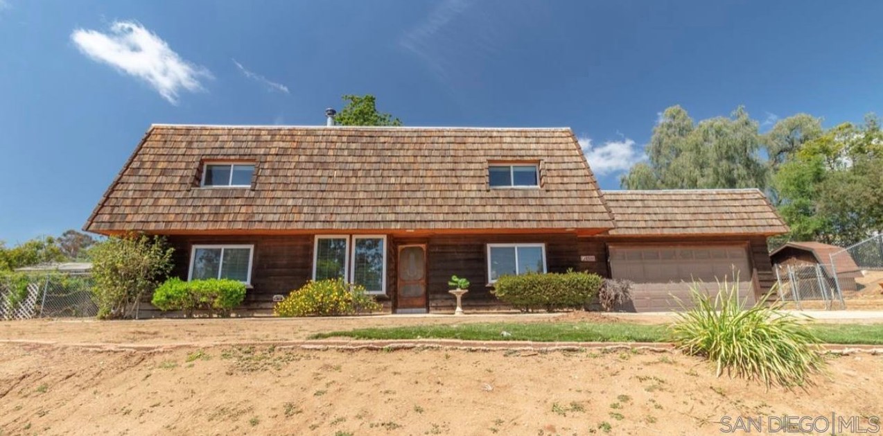 2328 Grace Ln, Alpine, CA 91901