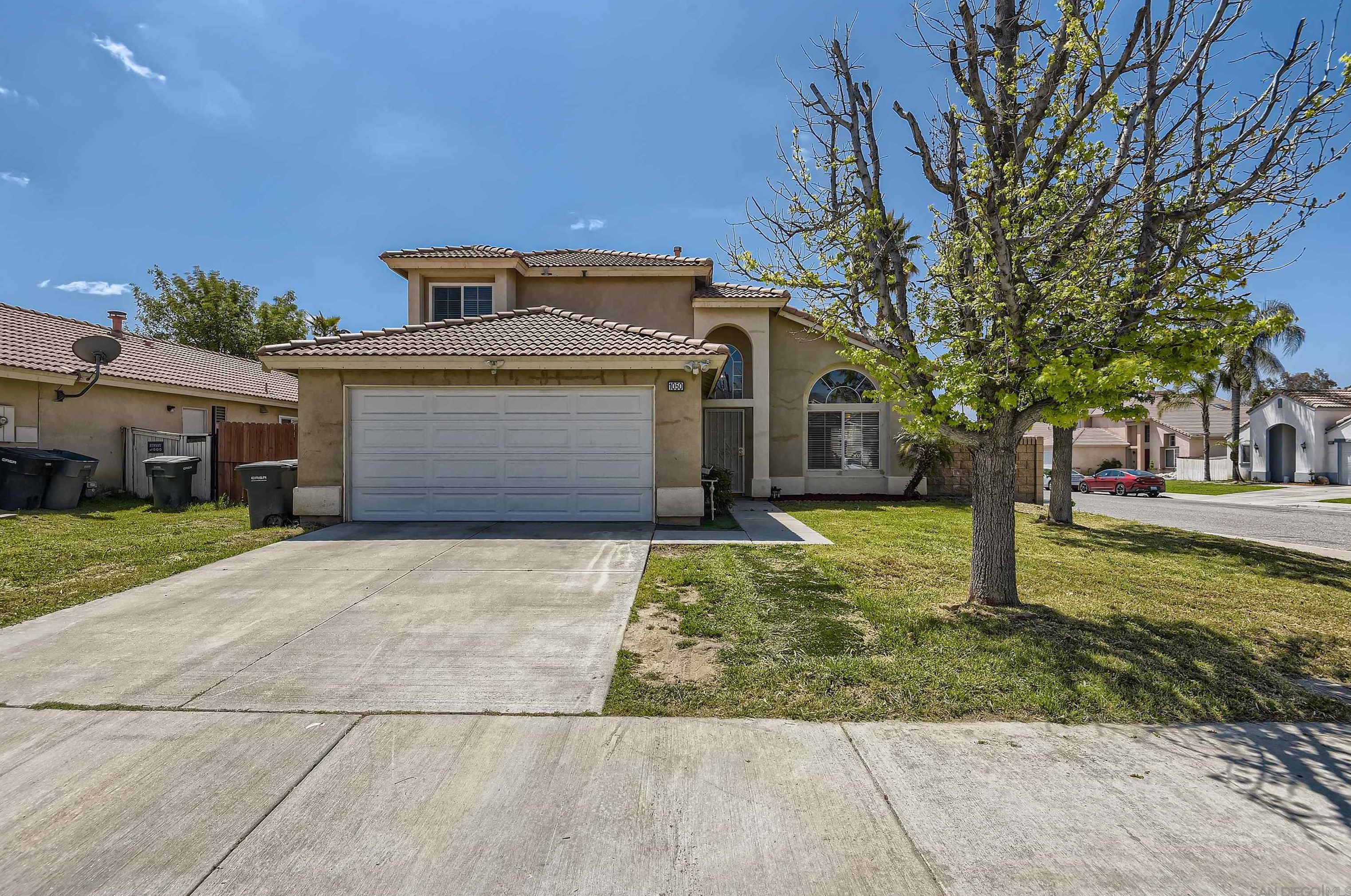 1050 Peacock Dr, San Jacinto, CA 92583