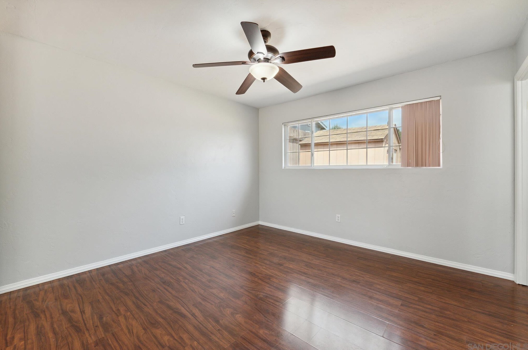 10233 Pino Dr, Lakeside, CA 92040