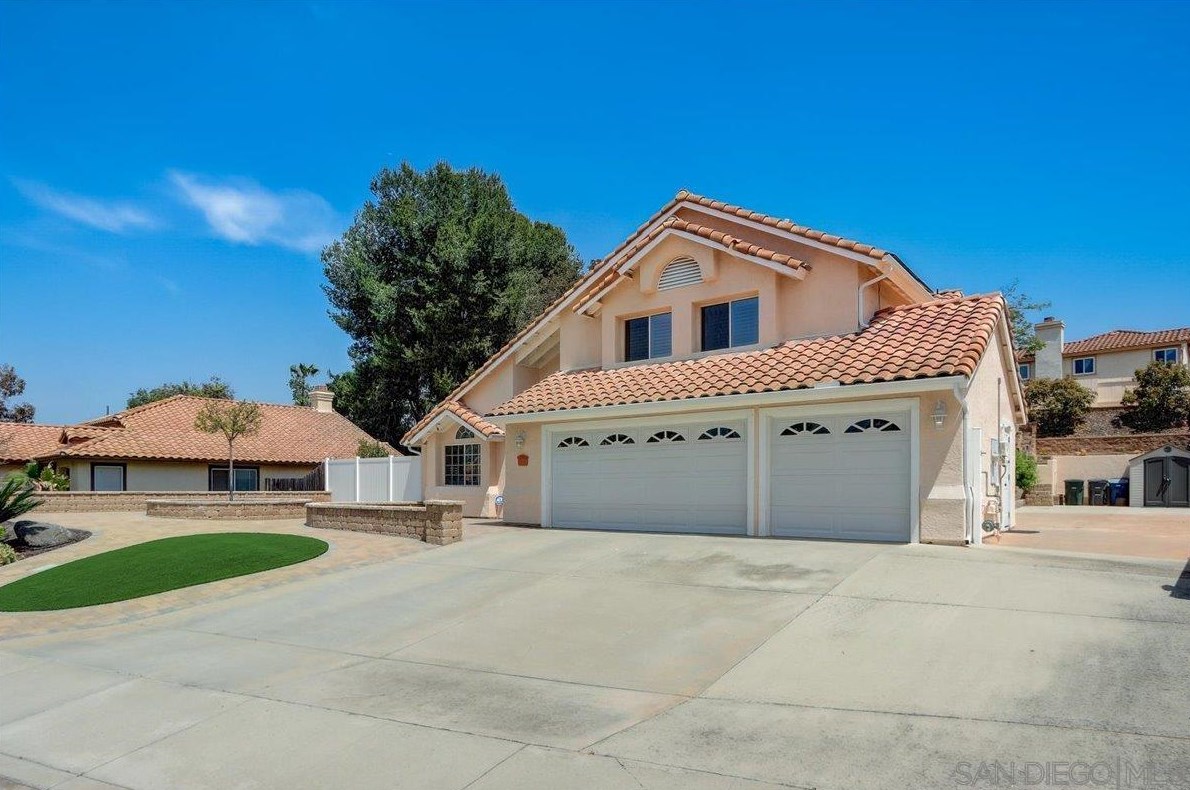 1974 Amarillo Pl, Escondido, CA 92025-6487