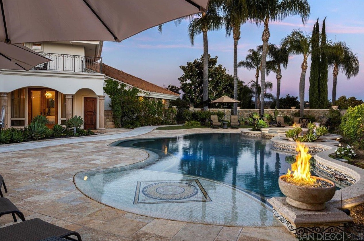 391 Park Ranch Pl, Escondido, CA 92025-7370