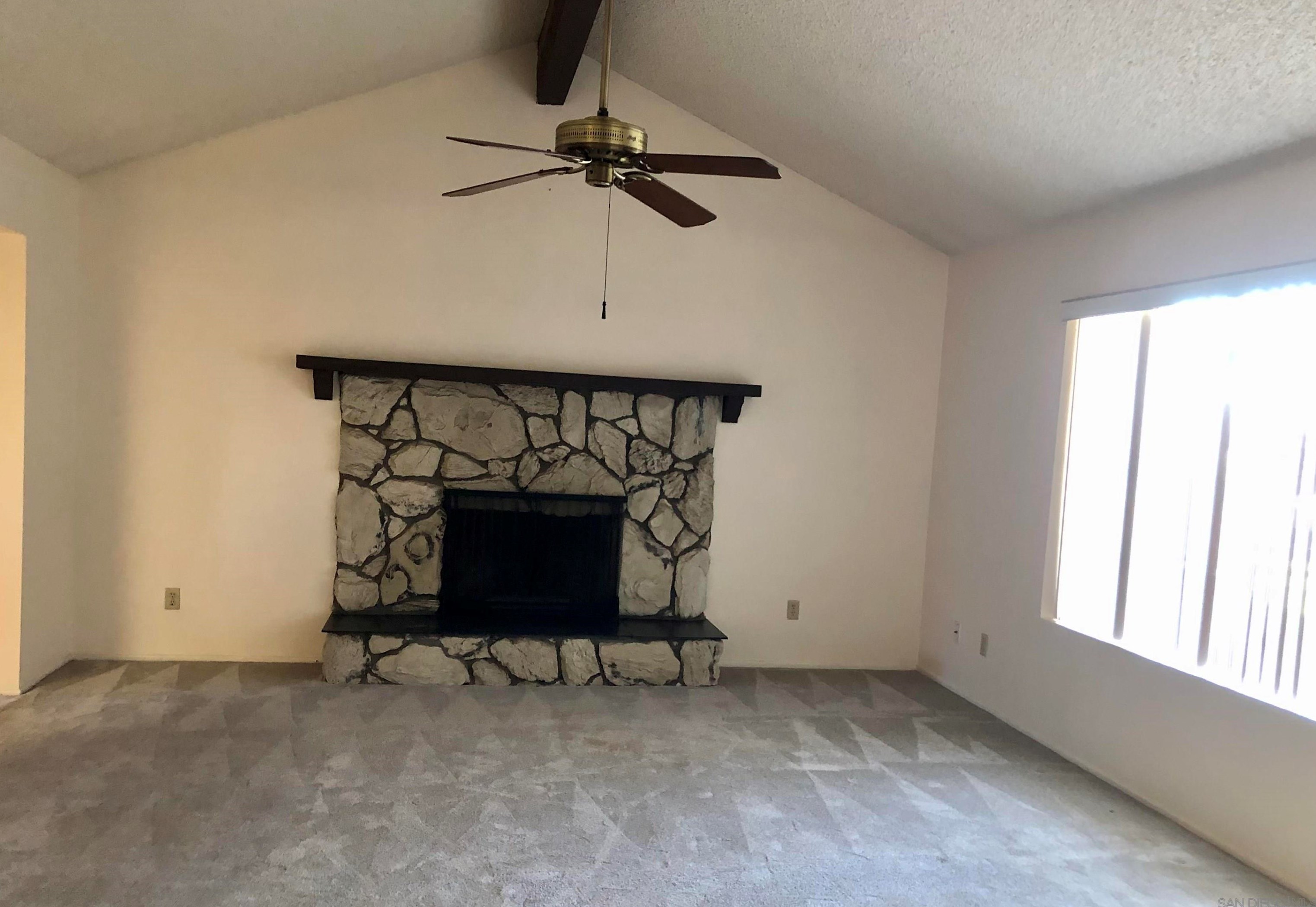 250 W Jones St, Brawley, CA 92227