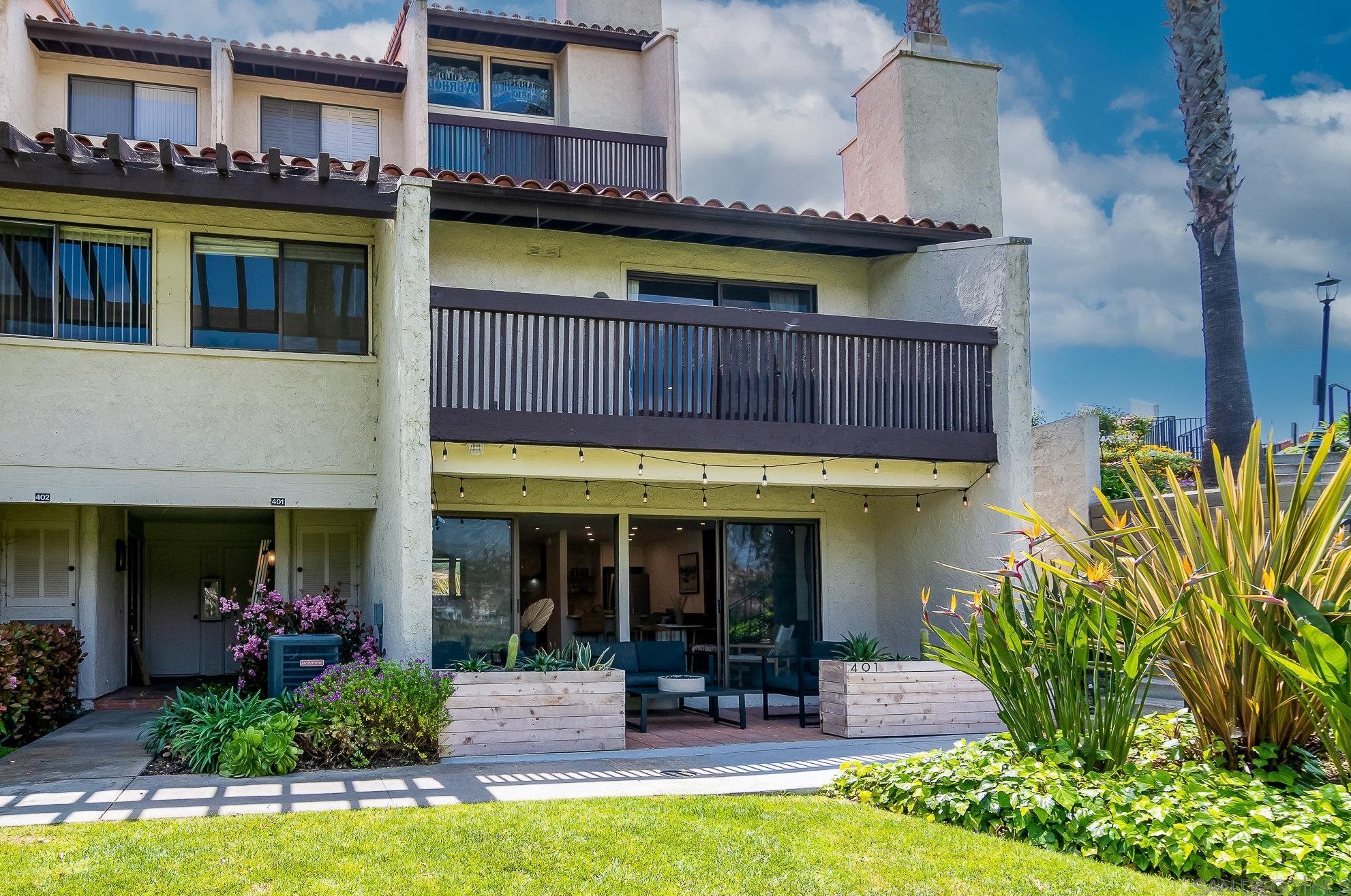 2508 Navarra Dr 401, Carlsbad, CA 92009