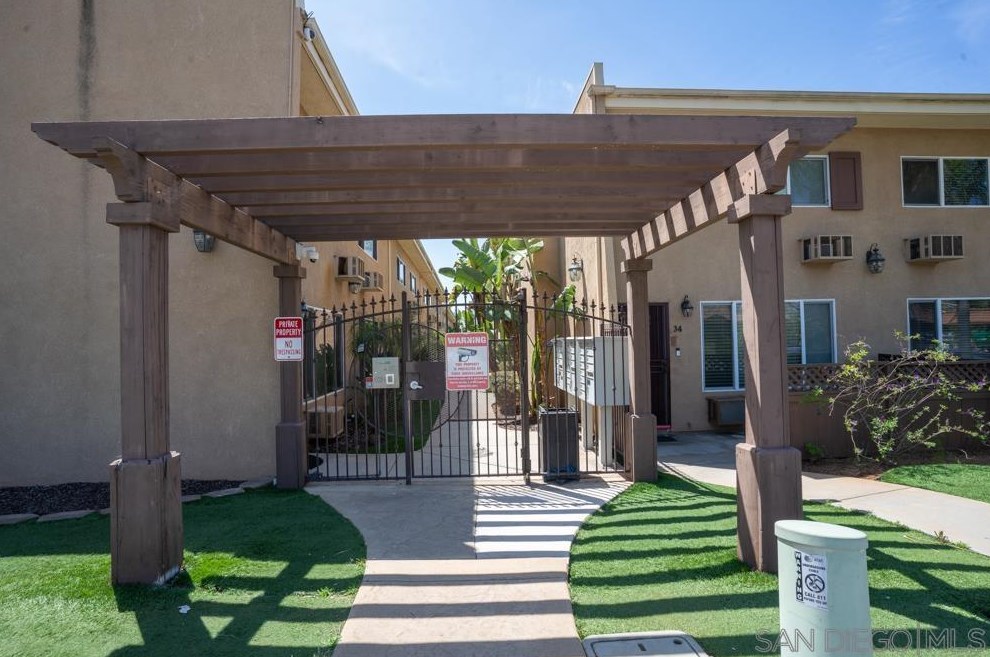 1321 Greenfield Dr 18, El Cajon, CA 92021