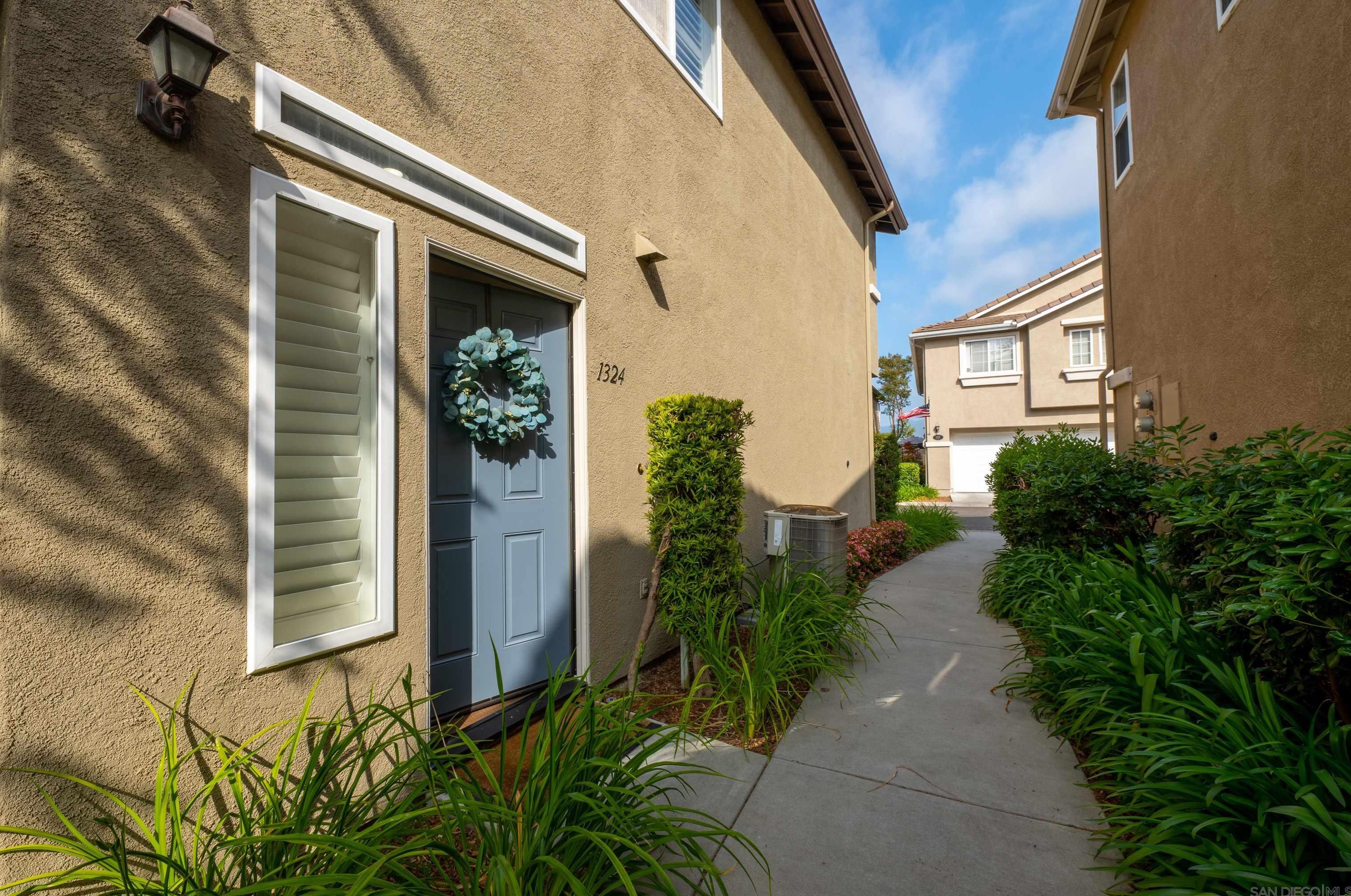 1324 Monument Trail Dr, Chula Vista, CA 91915