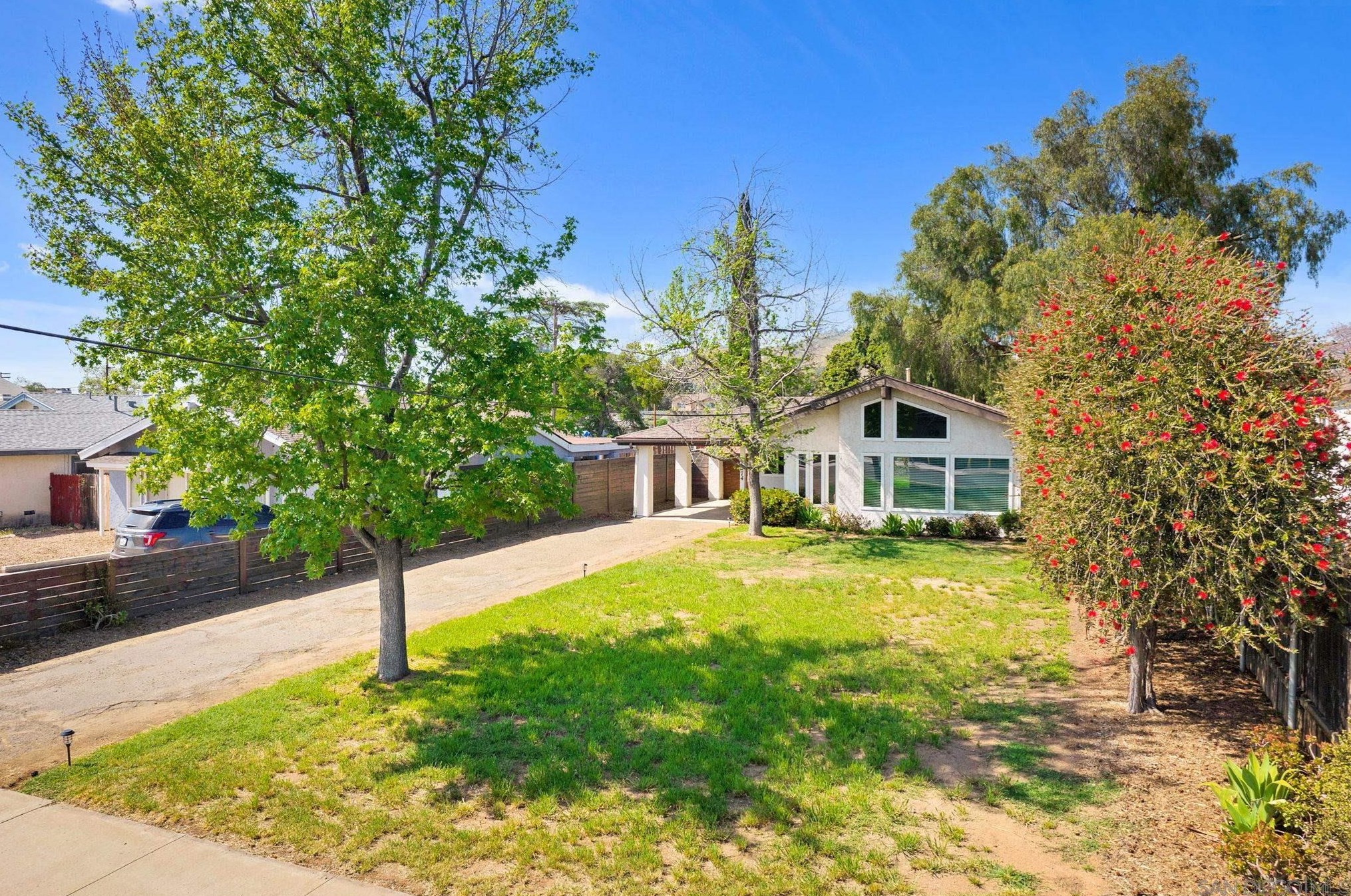 1274 Clarendon St, El Cajon, CA 92021