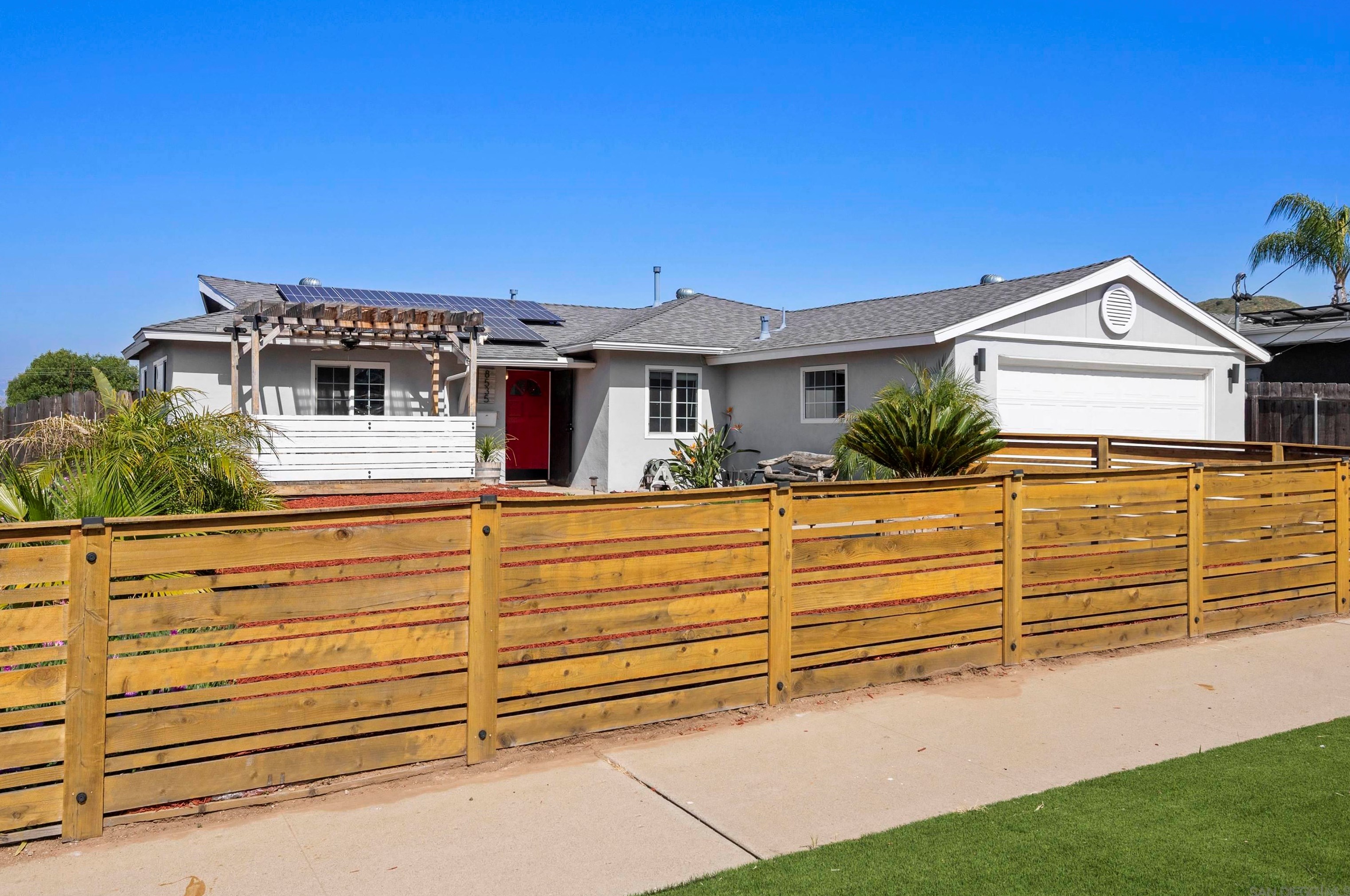 8535 Sandstone Dr, Santee, CA 92071-3524