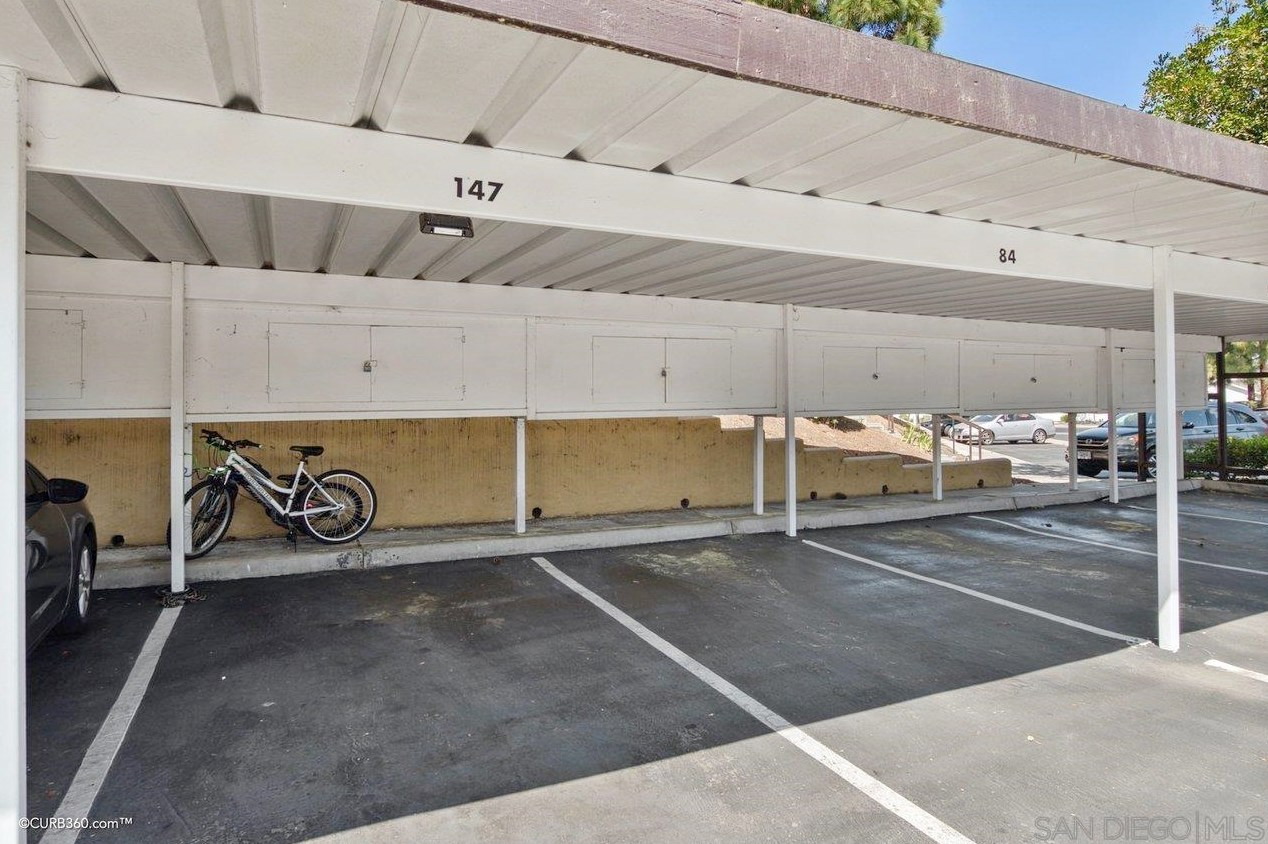 725 Brookstone Rd, Chula Vista CA  91913-2356 exterior