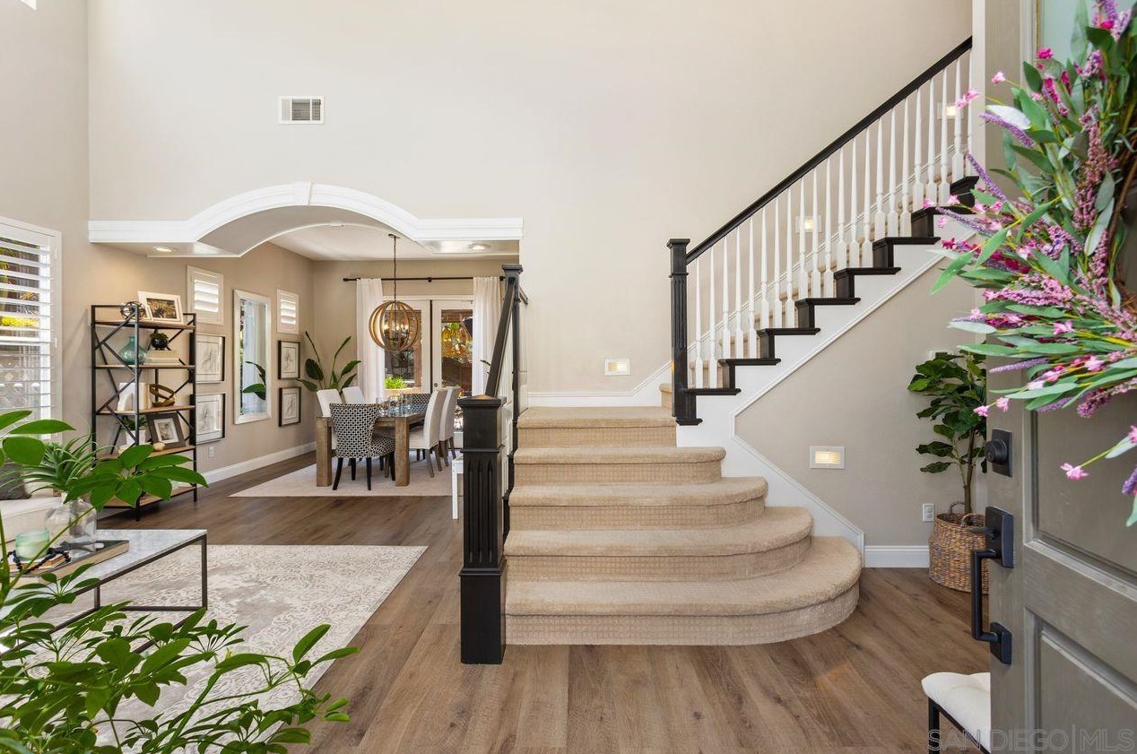 2871 Vista Acedera, Carlsbad, CA 92009