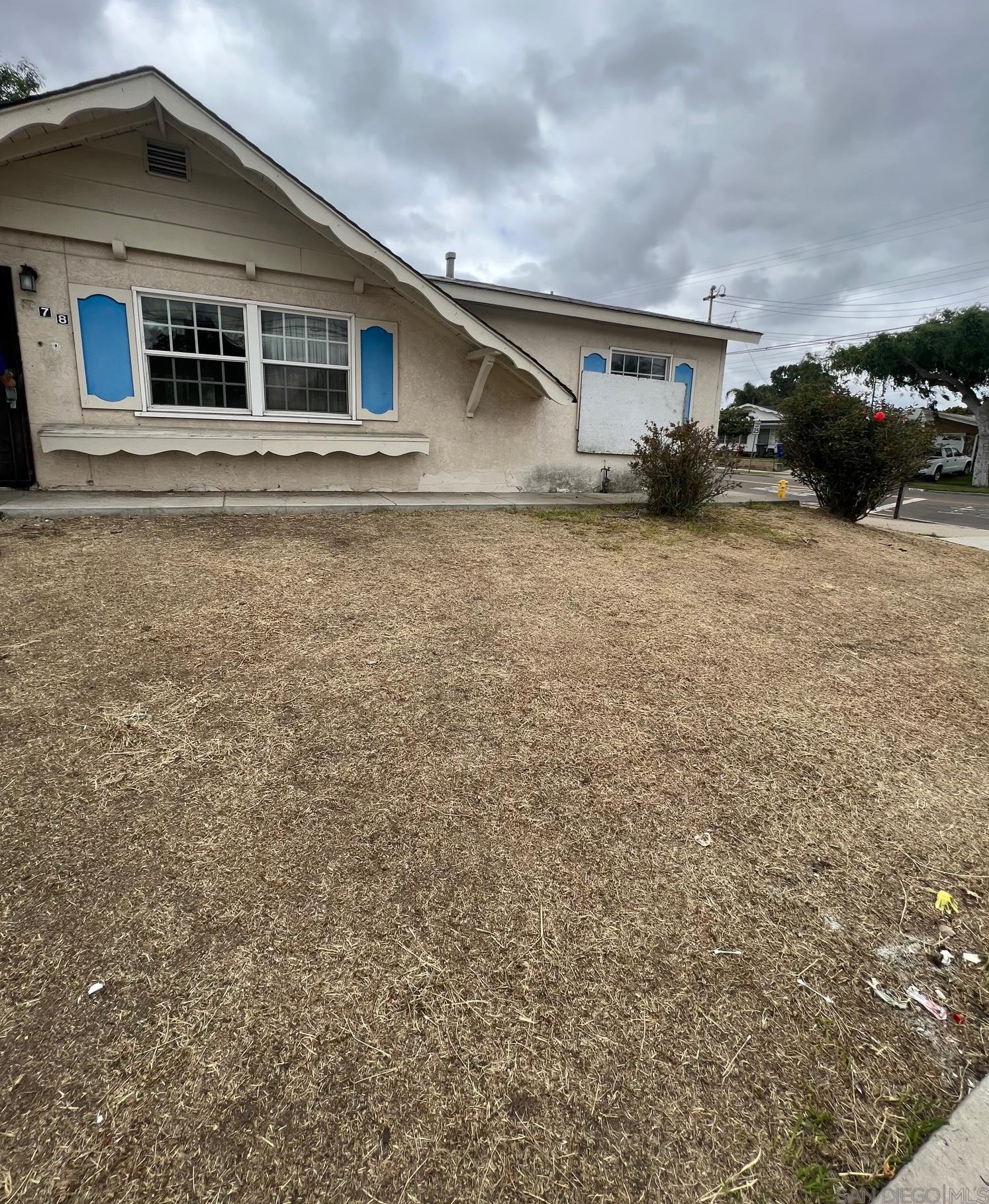 578 Elkelton Blvd, Spring Valley, CA 91977