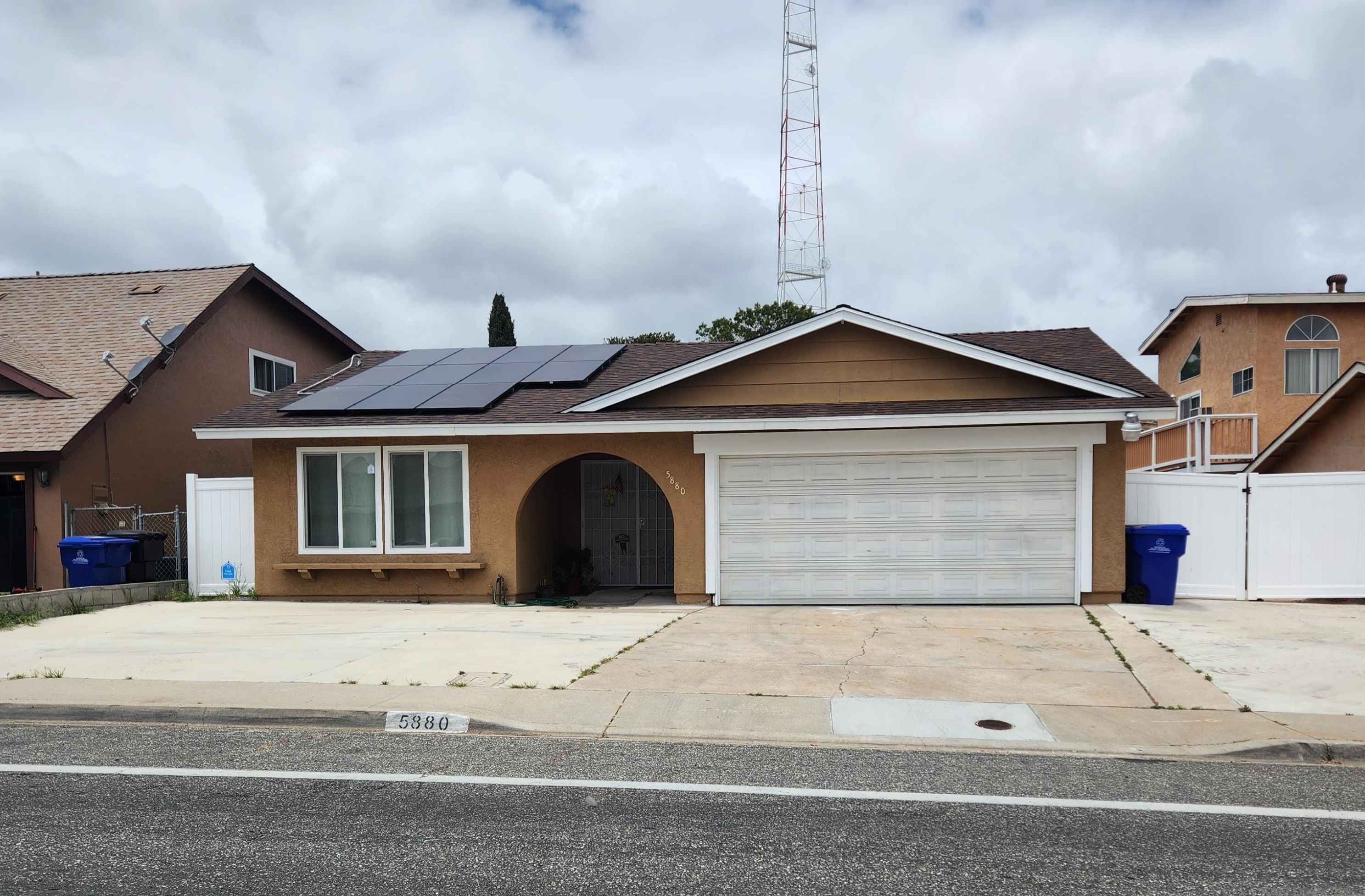 5880 Old Memory Ln, San Diego, CA 92114