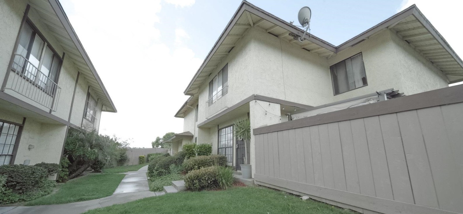 221 Otay Valley Rd, Chula Vista, CA 91911-6311