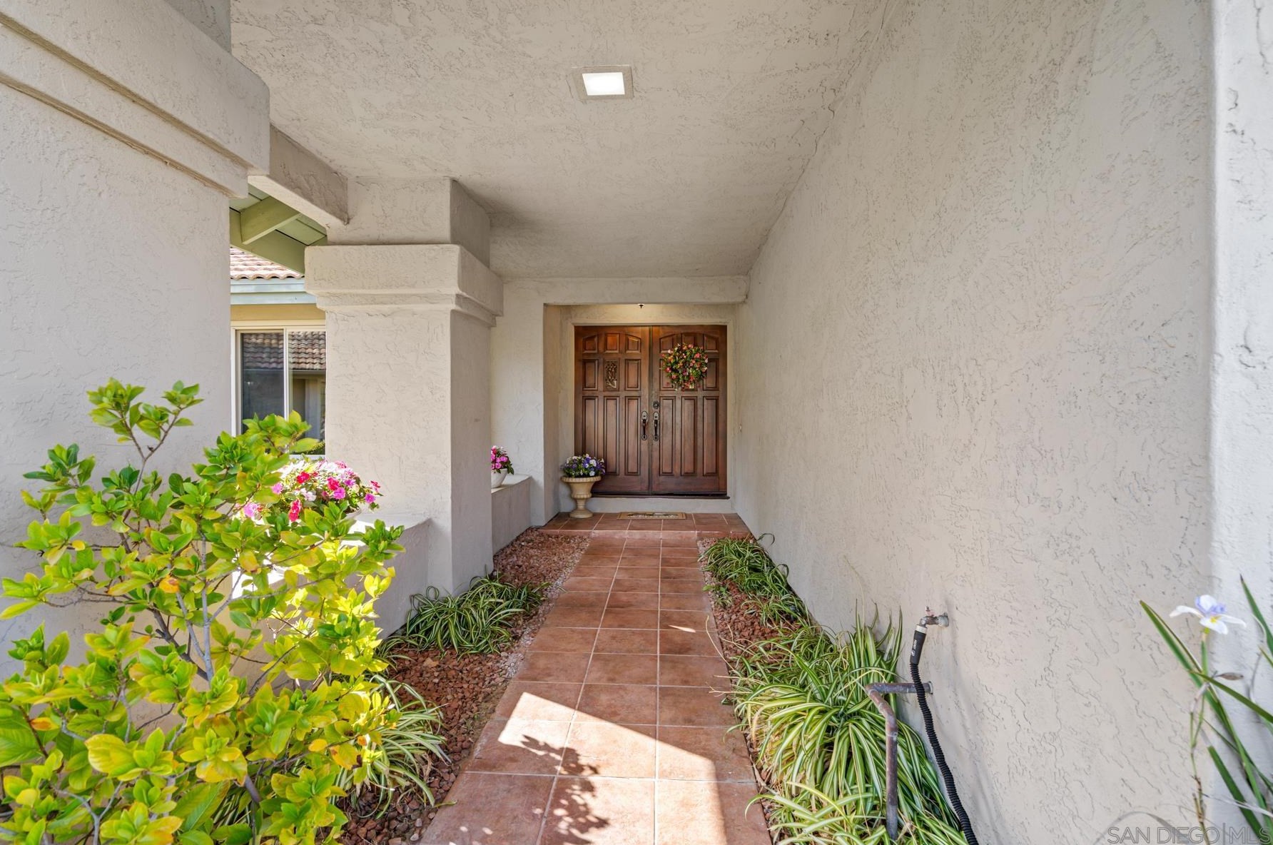 13858 Country Creek Rd, Poway, CA 92064-3062
