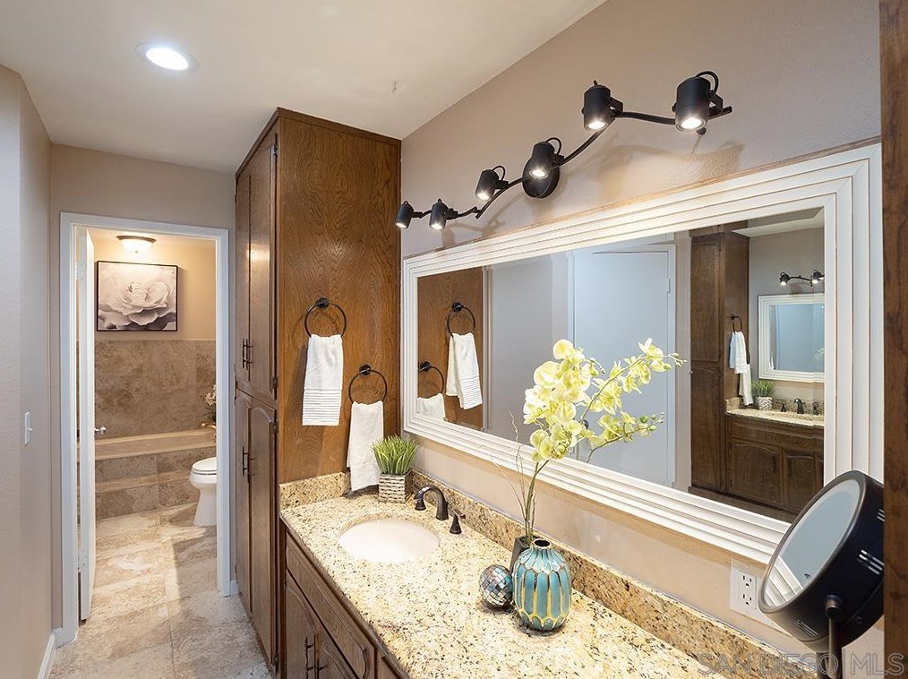 10732 Meadow Glen Way, Escondido CA  92026-6924 exterior