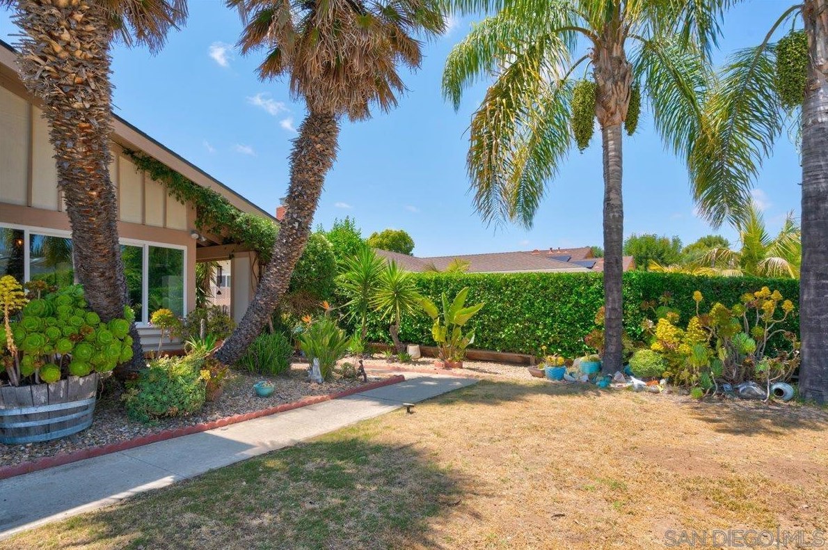 13356 Racquet Ct, Poway, CA 92064-4904