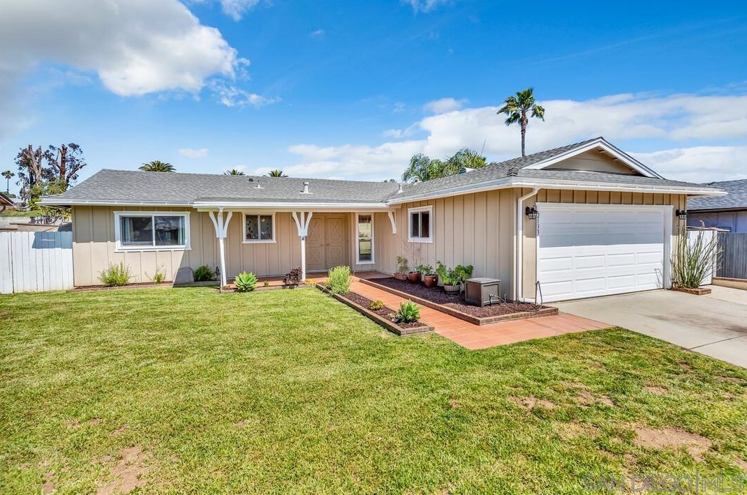 2133 Manchester Ave, Escondido, CA 92027-3719
