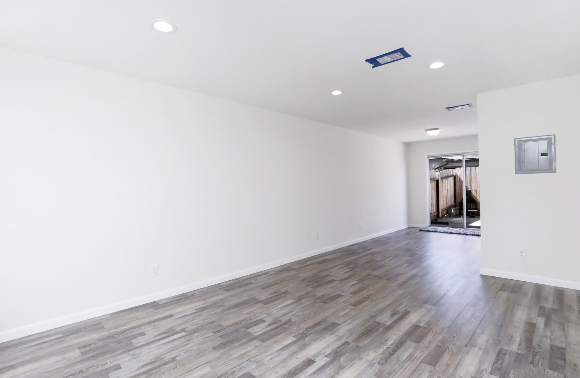 3456 Seabreeze Walk, Oceanside, CA 92056