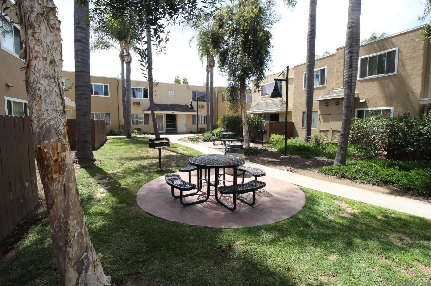 455 Ballantyne St 13, El Cajon, CA 92020