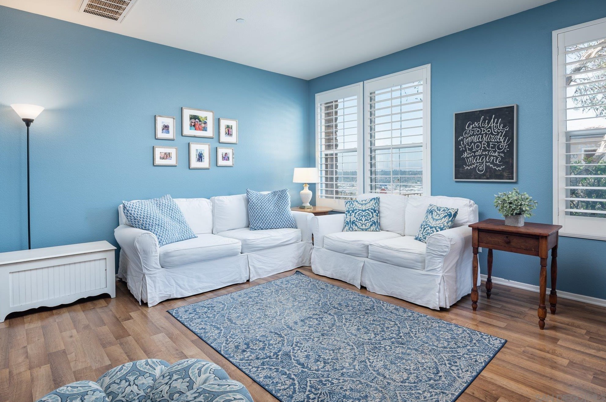 2011 Montilla St, Santee CA  92071-5624 exterior