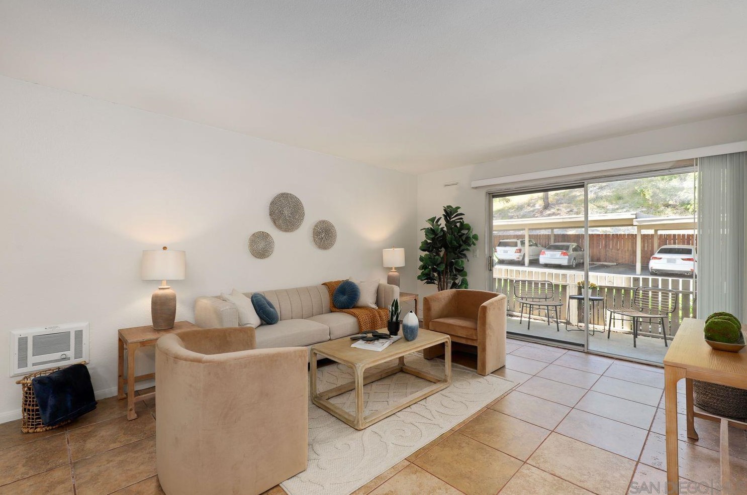 432 Edgehill Ln #63, Oceanside, CA 92054