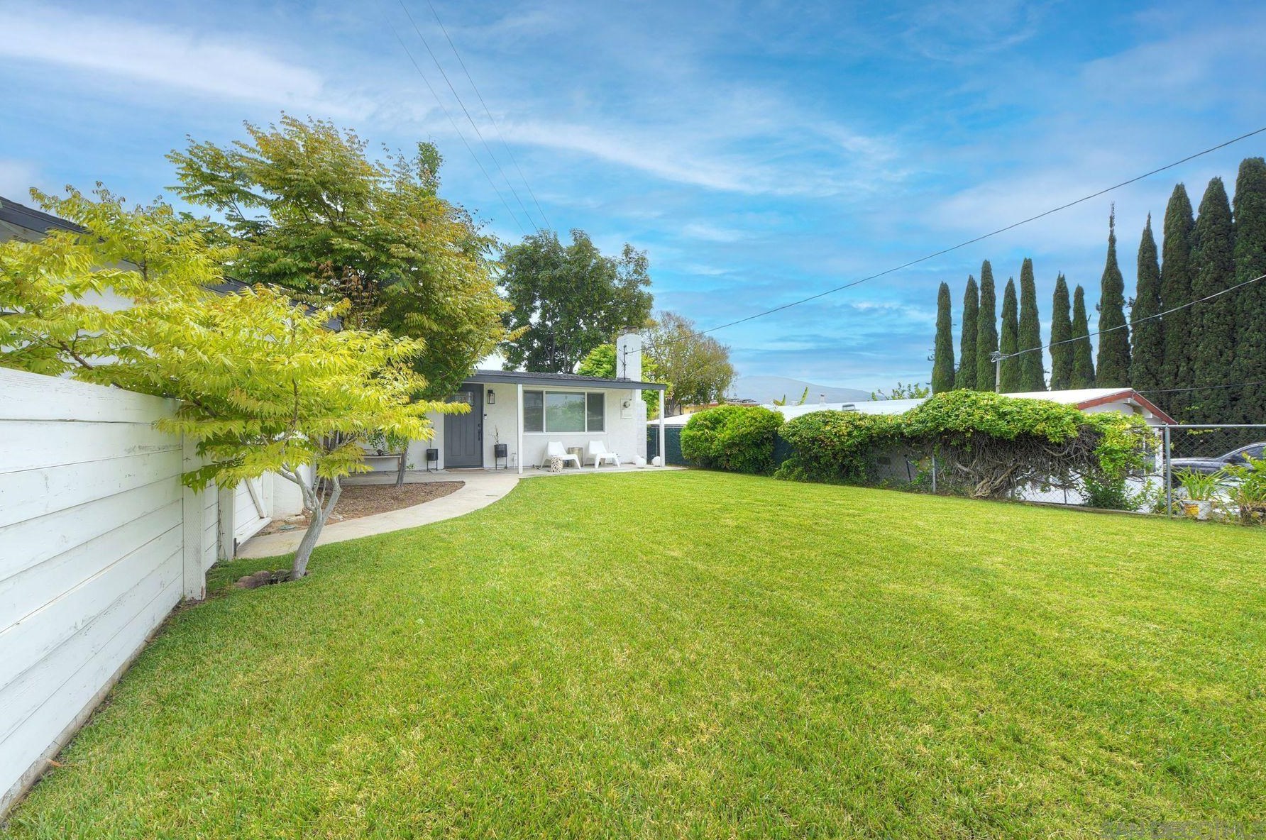625 San Juhn St, Spring Valley, CA 91977-5254